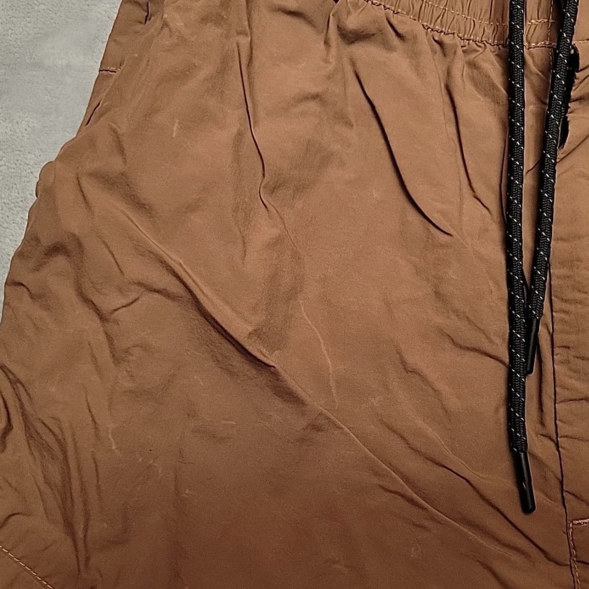 Nike Nike Shorts Mens L Brown Unlined Embroidered Swoosh 100% Nylon Windbreaker Y2K 90s USA Logo Drawstring Lightweight Machine Washable Size US 33 - 4 Thumbnail