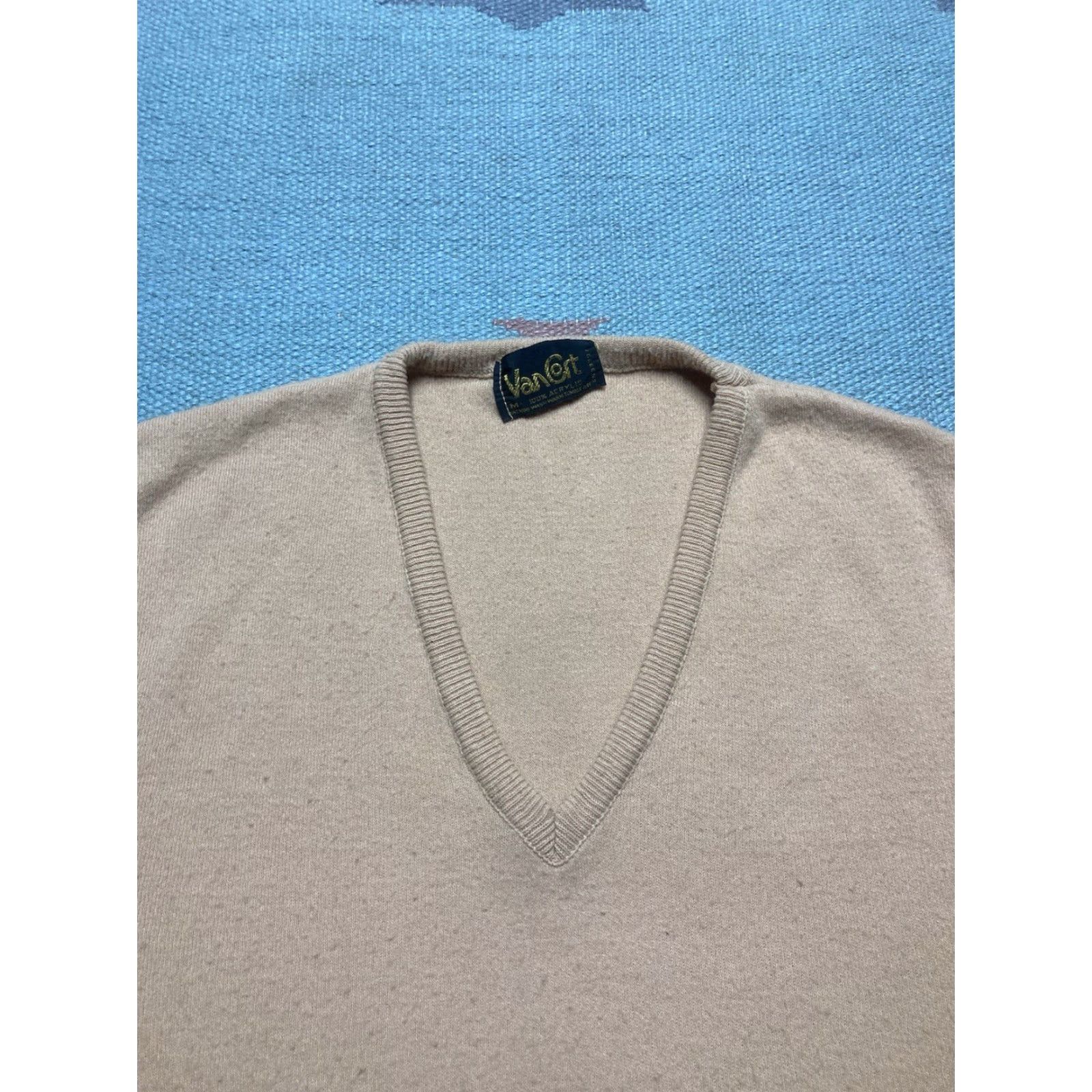 Vintage VINTAGE 60s 70s neck sweater acrylic soft beige tan VanCort medium Mens Sweater Pullover B e ge Size US M / EU 48-50 / 2 - 3 Thumbnail