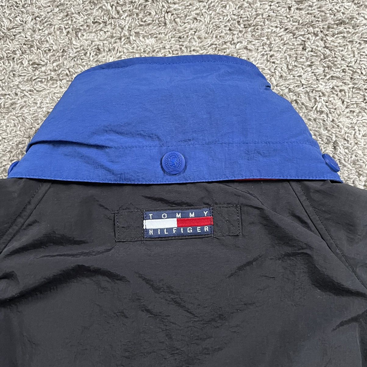 Tommy Hilfiger × Tommy Jeans 🔴Tommy Hilfiger Jacket Size XL Black Spellout Rare Vintage Size US XL / EU 56 / 4 - 6 Thumbnail