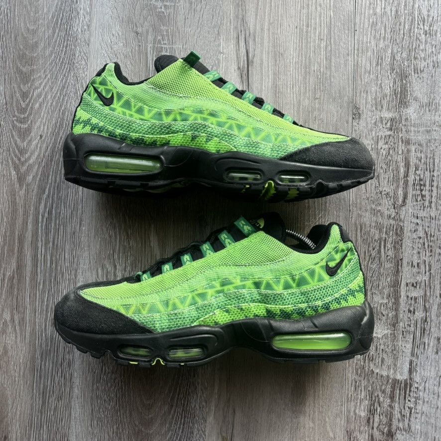 Nike NIKE • Air Max 95 "Naija" (11.5M) Size US 11.5 / EU 44-45 - 2 Thumbnail