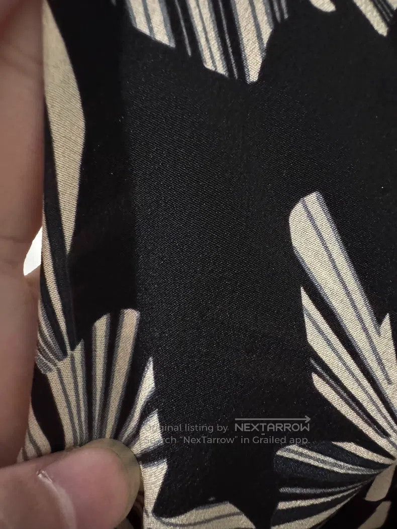 Saint Laurent Paris Saint Laurent Paris size 39 Silk Printed Origami Geometric Size US M / EU 48-50 / 2 - 4 Thumbnail