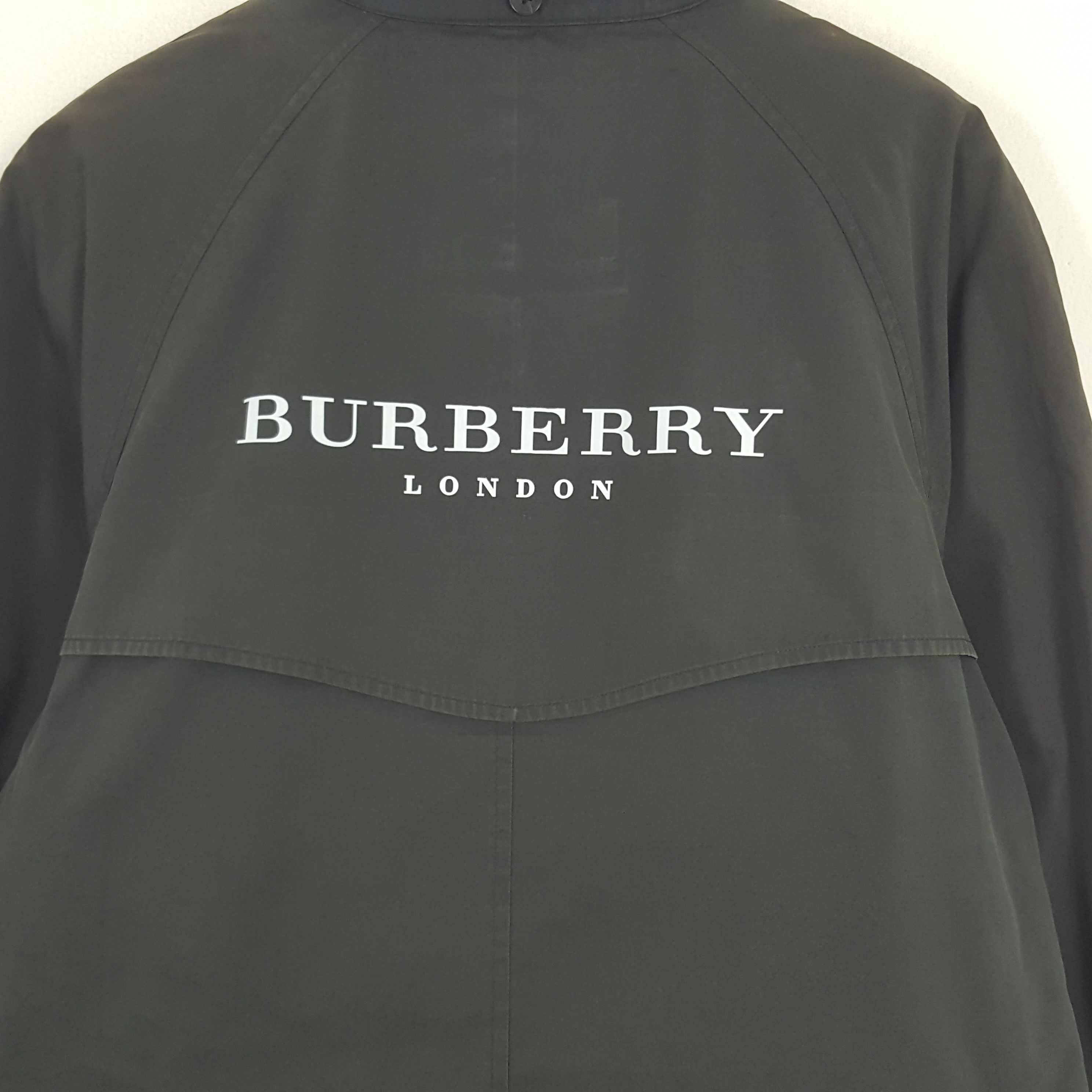 Burberry × Vintage Vintage Burberry London Custom Spell Out Zipper Jacket Size US M / EU 48-50 / 2 - 2 Thumbnail