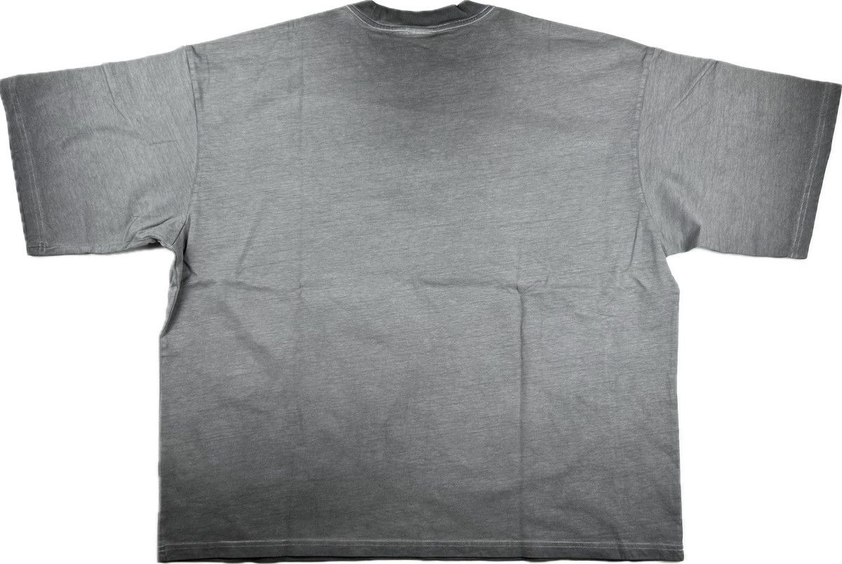 Vintage Saint Vanity Saint T-shirt Size US XXL / EU 58 / 5 - 3 Thumbnail