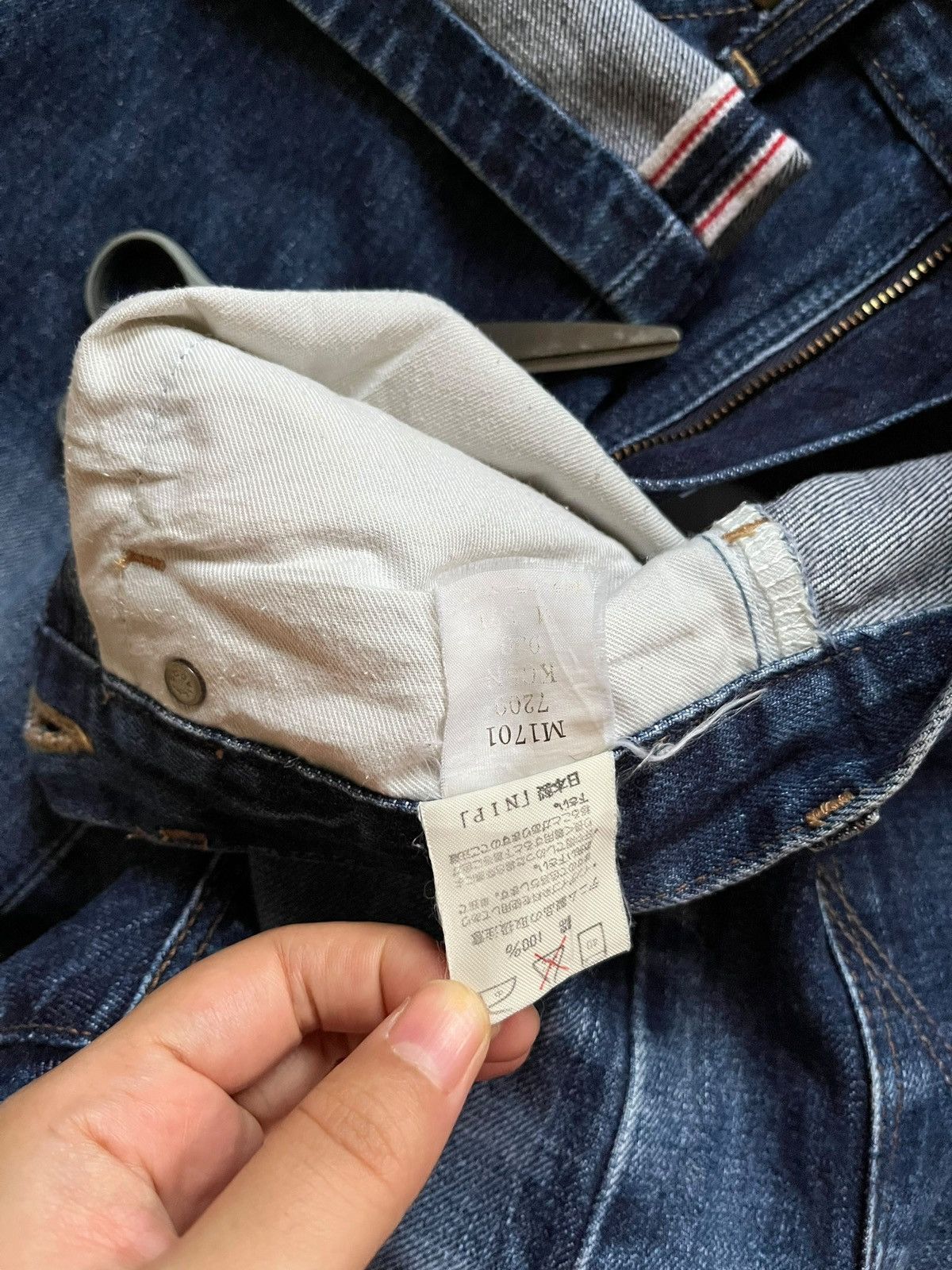 Vintage × Wrangler Wrangler Blue Bell Selvedge Blue Wash Distressed Baggy Jeans Size US 28 / EU 44 - 12 Thumbnail