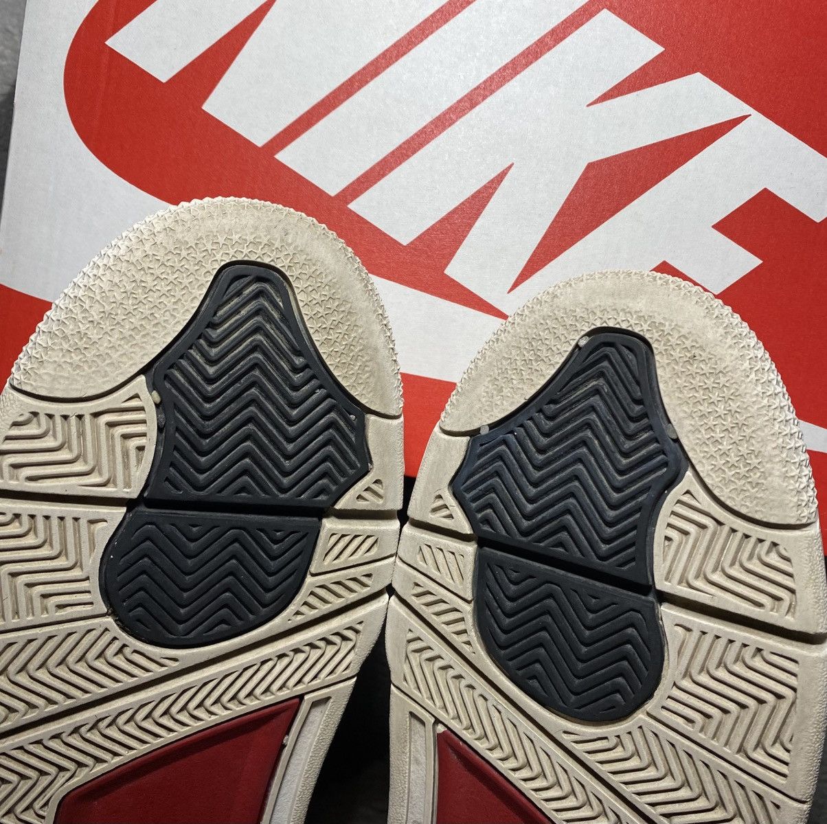 Jordan Brand × Nike Nike Air Jordan 4 Retro Alternate 89 11.5 US men’s sneakers Size US 11.5 / EU 44-45 - 6 Thumbnail