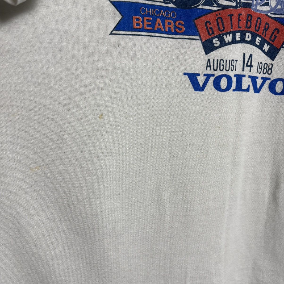 NFL × Vintage Vintage 80s NFL Bears Vs Vikings Volvo T-Shirt Size US XL / EU 56 / 4 - 10 Thumbnail