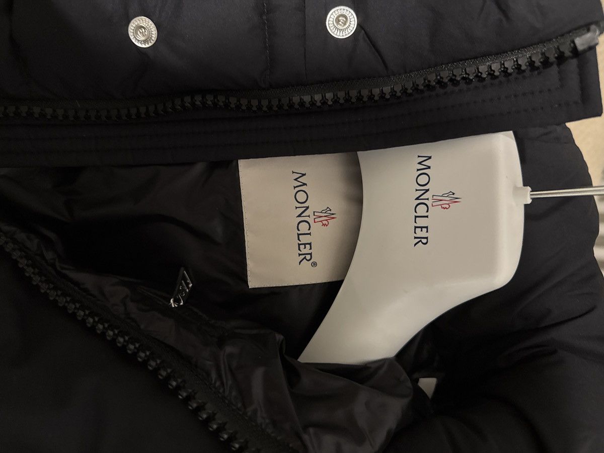 Moncler Moncler Vezere Size US S / EU 44-46 / 1 - 4 Thumbnail