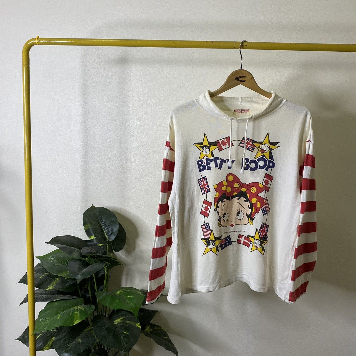 Cartoon Network Vintage 1990s Betty Boop Sexy Cartoon LS Tee Size US M / EU 48-50 / 2 - 1 Thumbnail