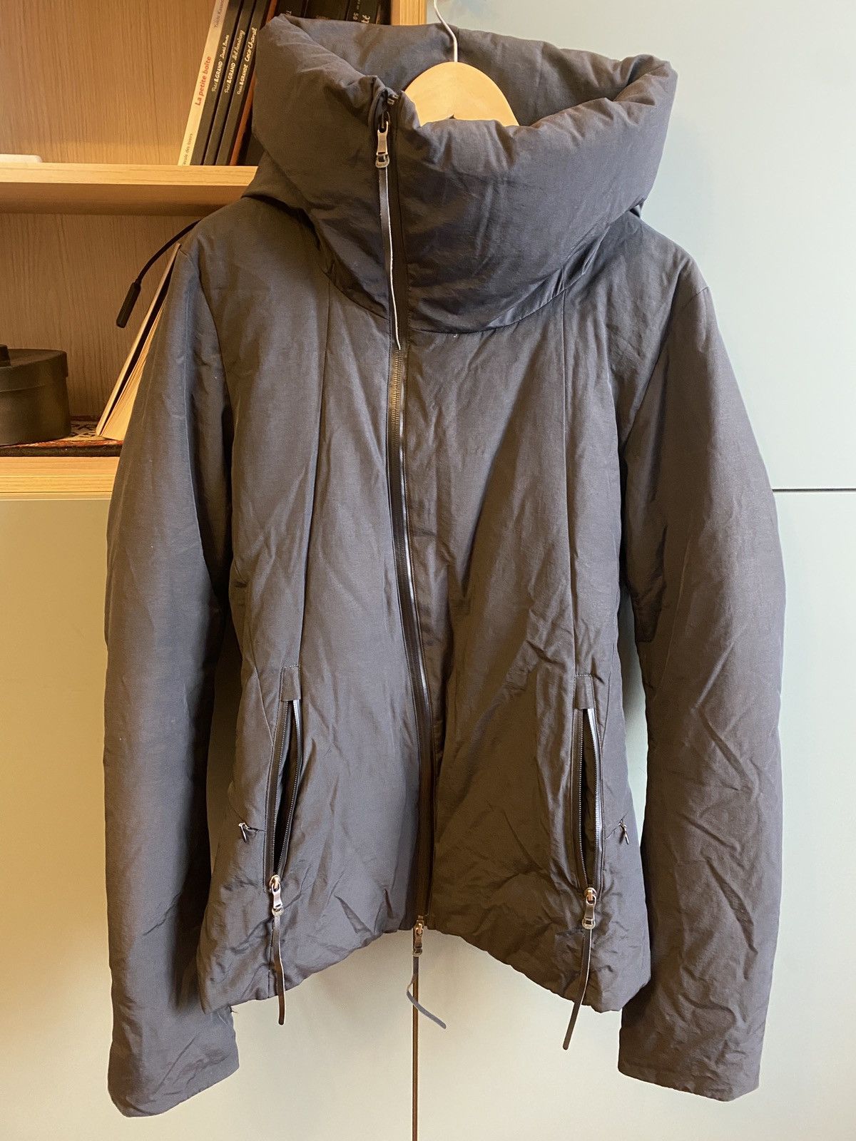 The Viridi-anne Iconic TVA hooded down jacket JP4 Size US L / EU 52-54 / 3 - 7 Thumbnail