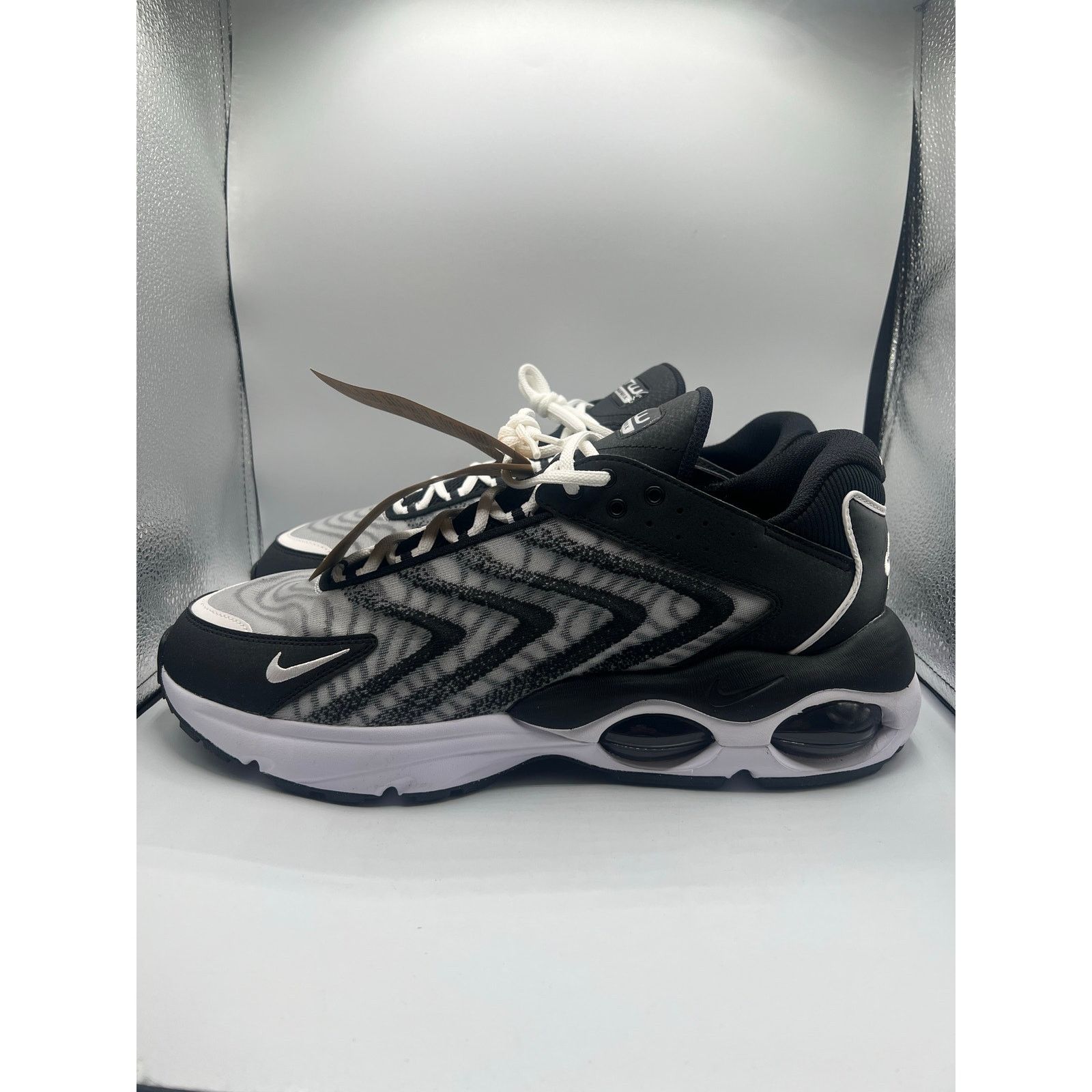 Nike Nike Air Max TW “Black White” size 8 men’s Size US 8 / EU 41 - 1 Thumbnail