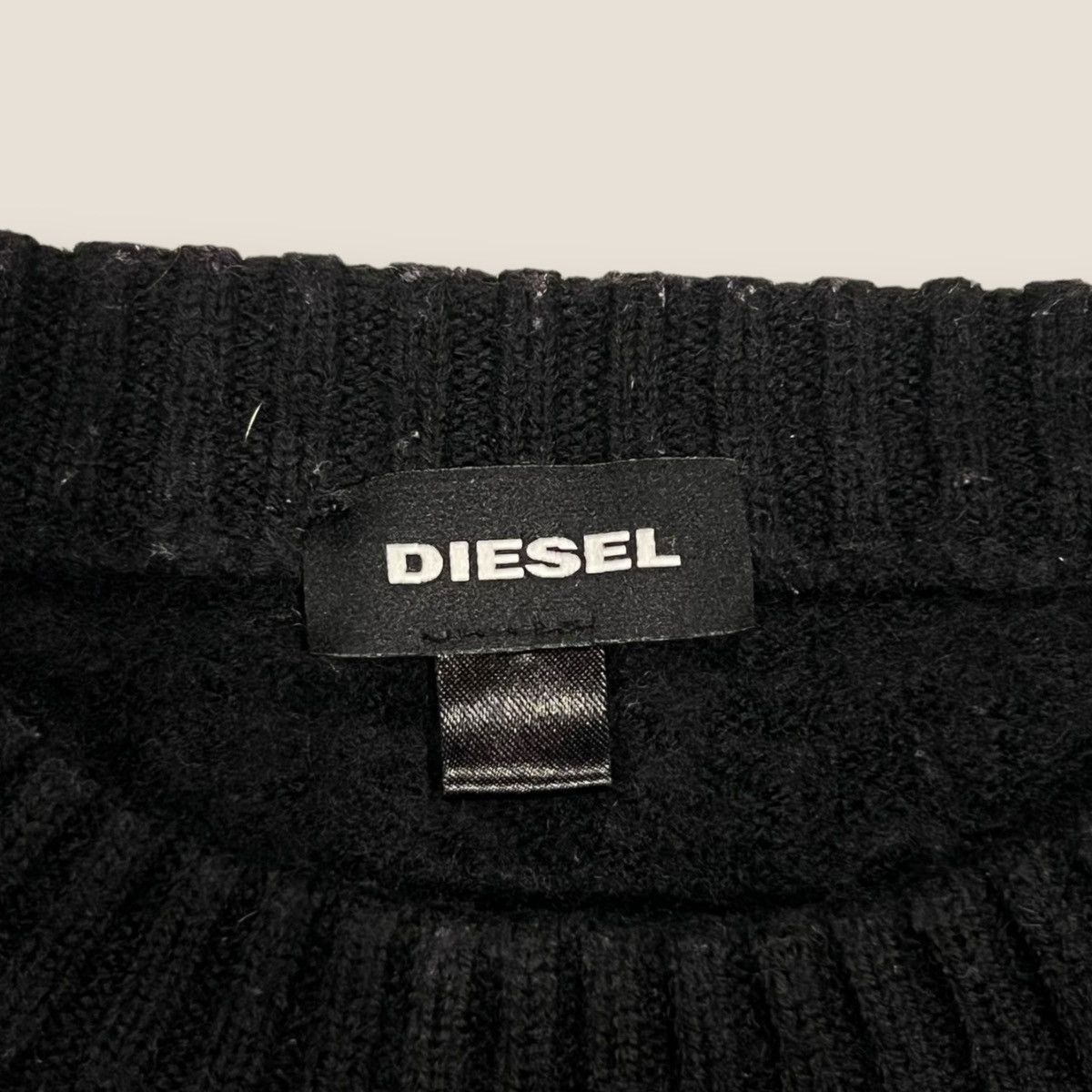Diesel Diesel Wool Crewneck Black & Red Cut Up Logo Sweater Size US S / EU 44-46 / 1 - 5 Thumbnail