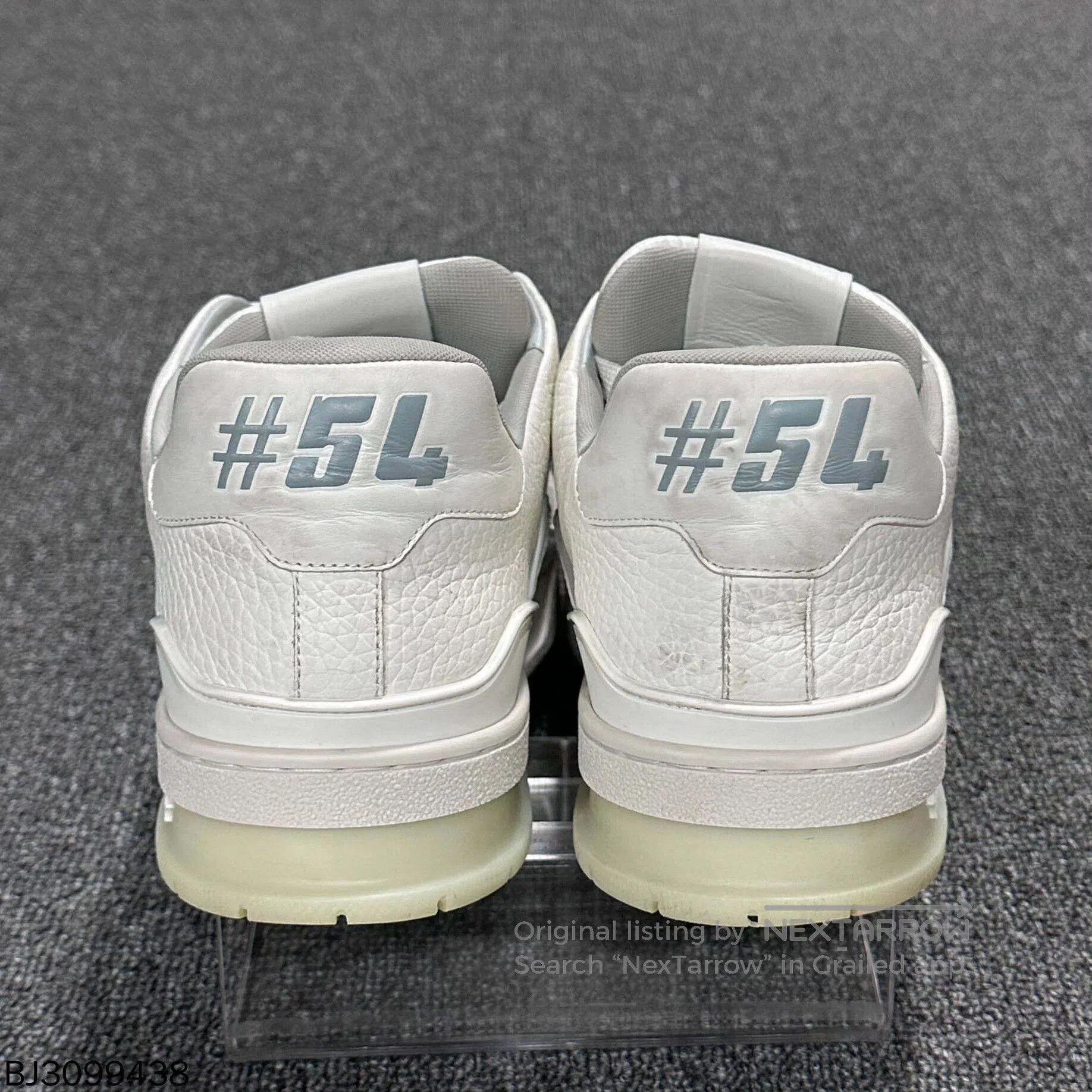 Louis Vuitton white LV trainer sneakers for casual style. Size US 10 / EU 43 - 6 Thumbnail