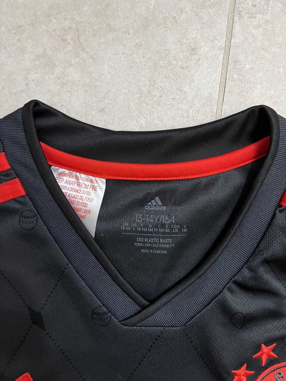 Adidas Bayern Munich 2022/23 Third kit Black and red Size US S / EU 44-46 / 1 - 3 Thumbnail