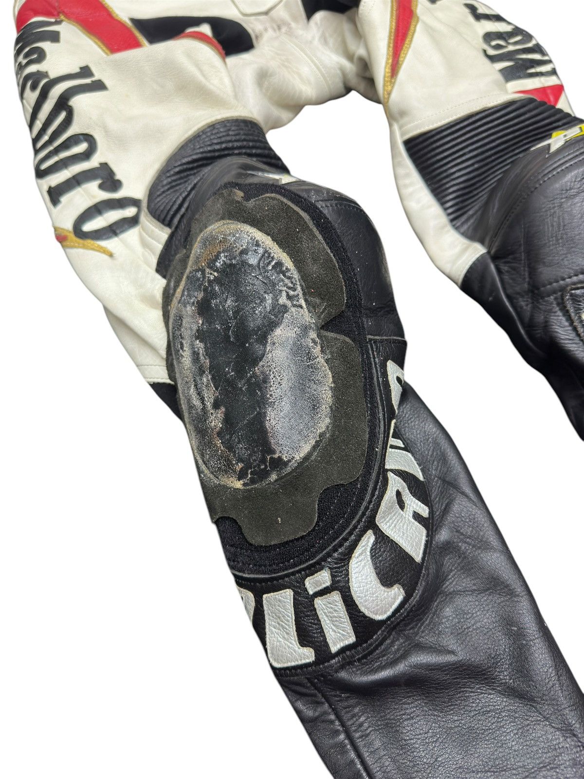 Alpinestars × Marlboro × Vintage Vintage Marlboro Leather Racing Suit Separated Size US 30 / EU 46 - 18 Thumbnail