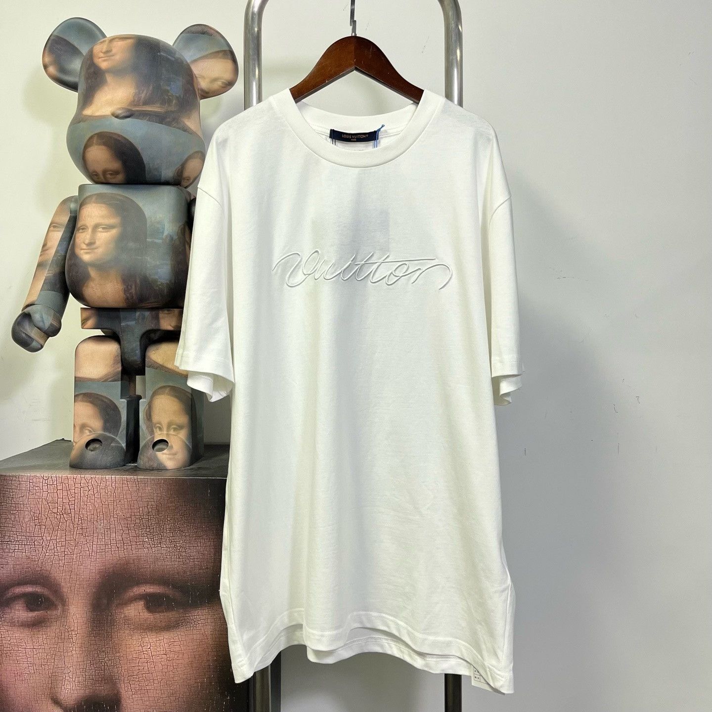 Louis Vuitton Louis Vuitton Embroidered T-Shirt xxl Men Size US XXL / EU 58 / 5 - 1 Thumbnail