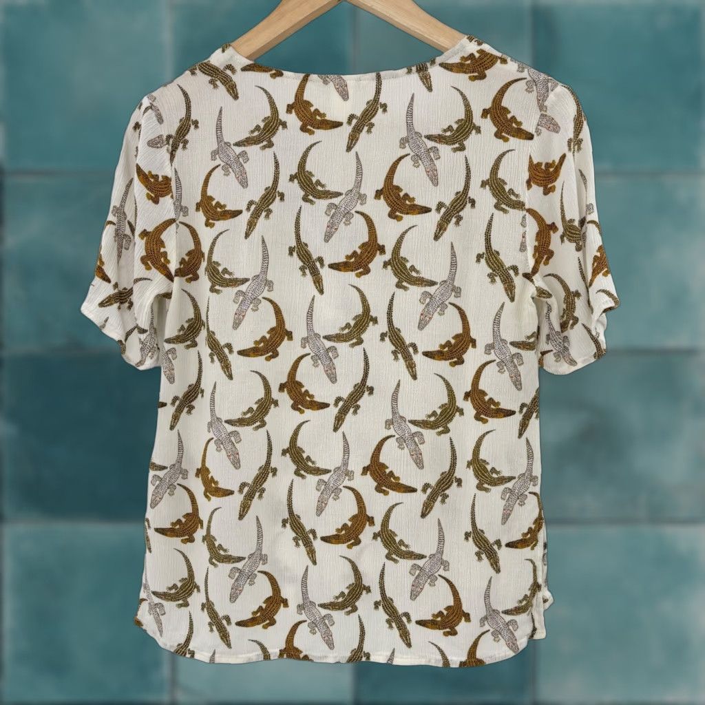 H&M H&M Women's White Alligator Print Tie Neck Short Sleeve Blouse Size 2 Office Size XS / US 0-2 / IT 36-38 - 1 Thumbnail