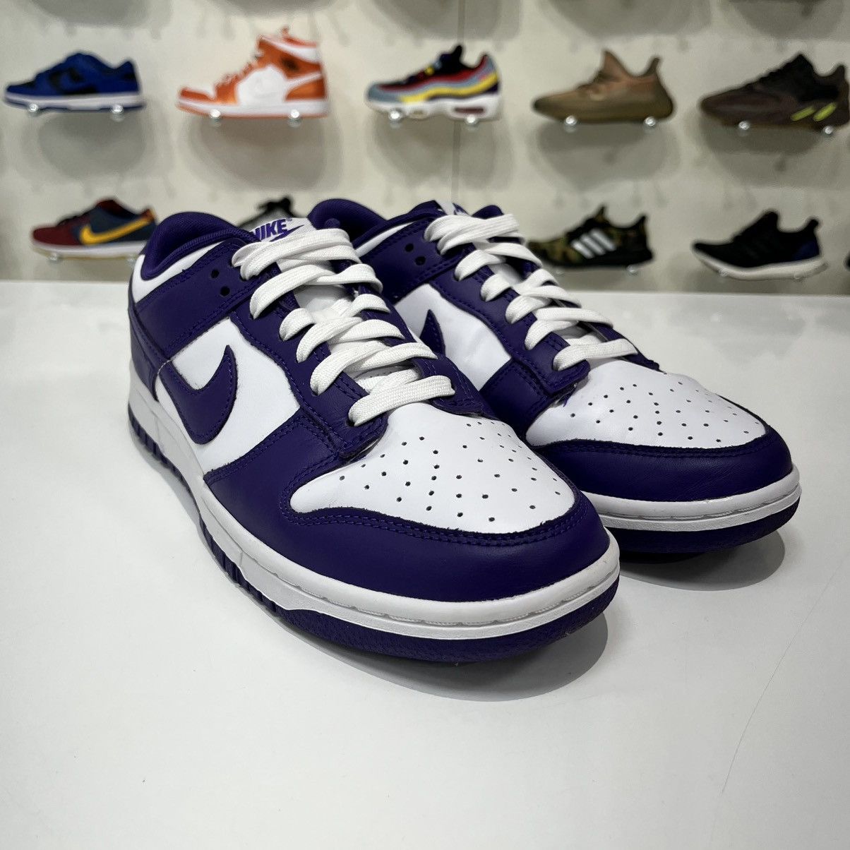 Nike Nike Dunk Low Championship Court Purple Size US 8 / EU 41 - 7 Thumbnail