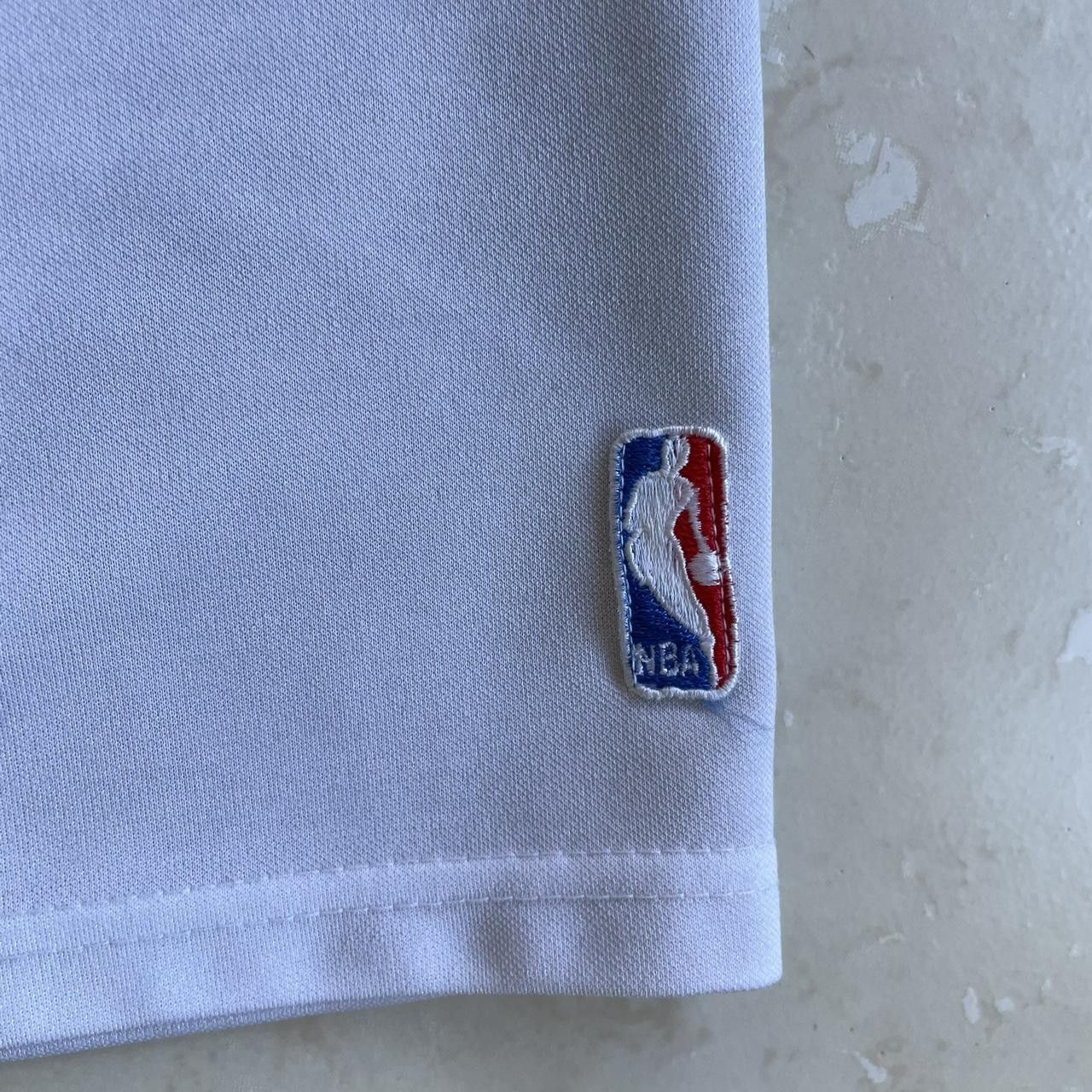 Fubu × Vintage Vintage Y2K 2000's 90's FUBU NBA White Baggy Jersey Size US L / EU 52-54 / 3 - 4 Thumbnail