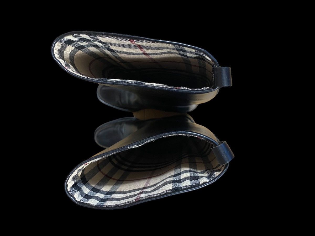 Burberry × Vintage Y2K Burberry Novacheck Buckle Riding Boots Size 37.5 Size US 7.5 / IT 37.5 - 3 Thumbnail