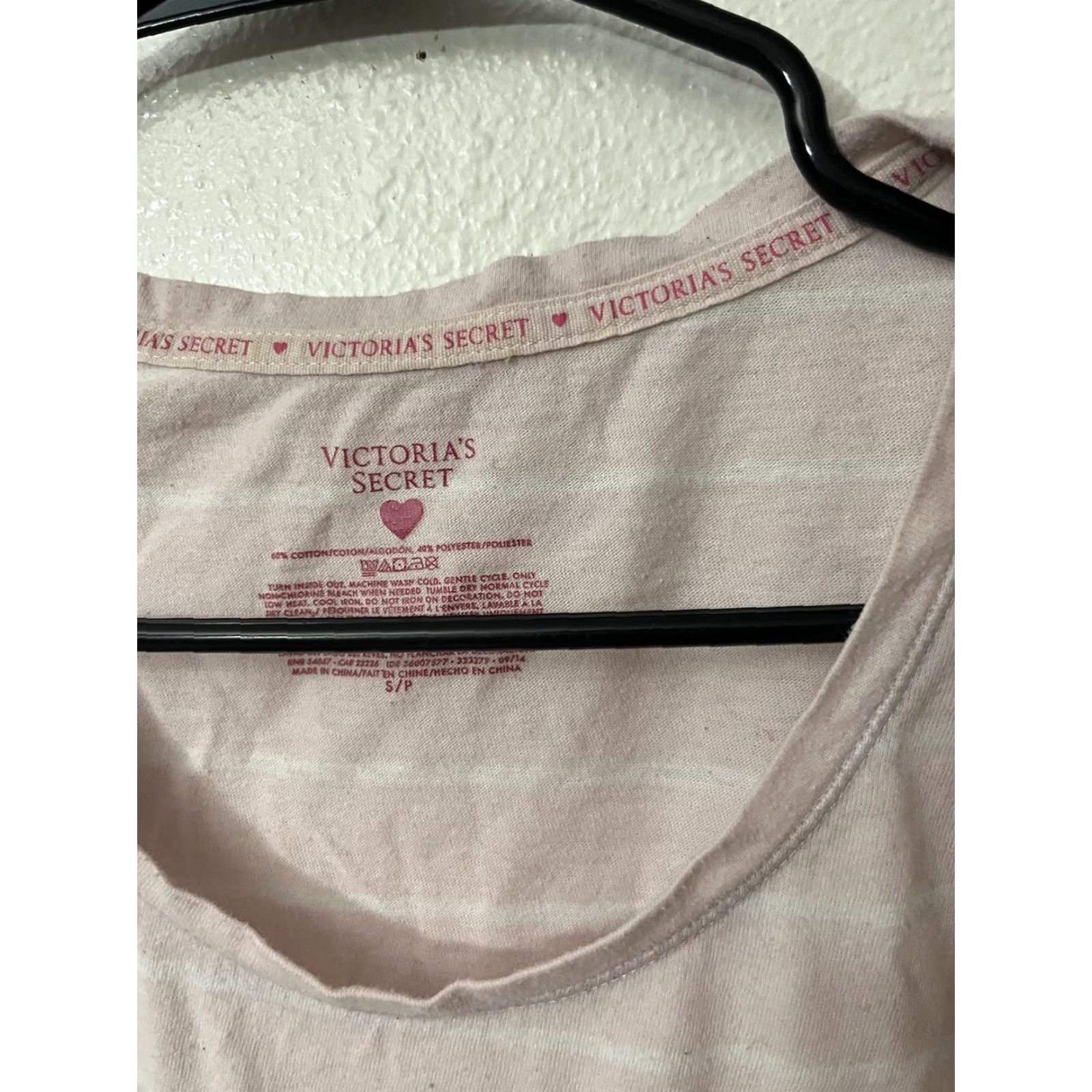 Victoria's Secret Victoria's Secret Top Shirt Long Sleeve Small Pink Striped Lounge Casual Knit Cotton Women Regular Size S Size S / US 4 / IT 40 - 2 Thumbnail