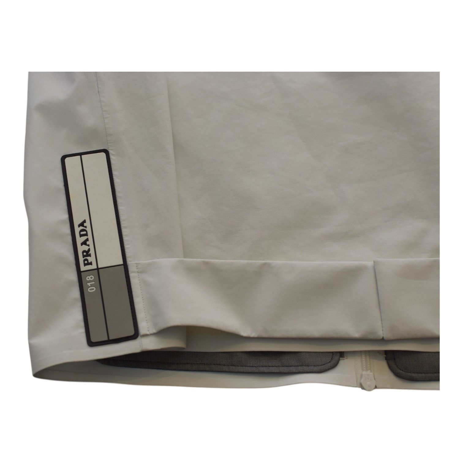 Prada PRADA light gray printed raincoat windbreaker hooded size 44 Size M / US 6-8 / IT 42-44 - 10 Thumbnail