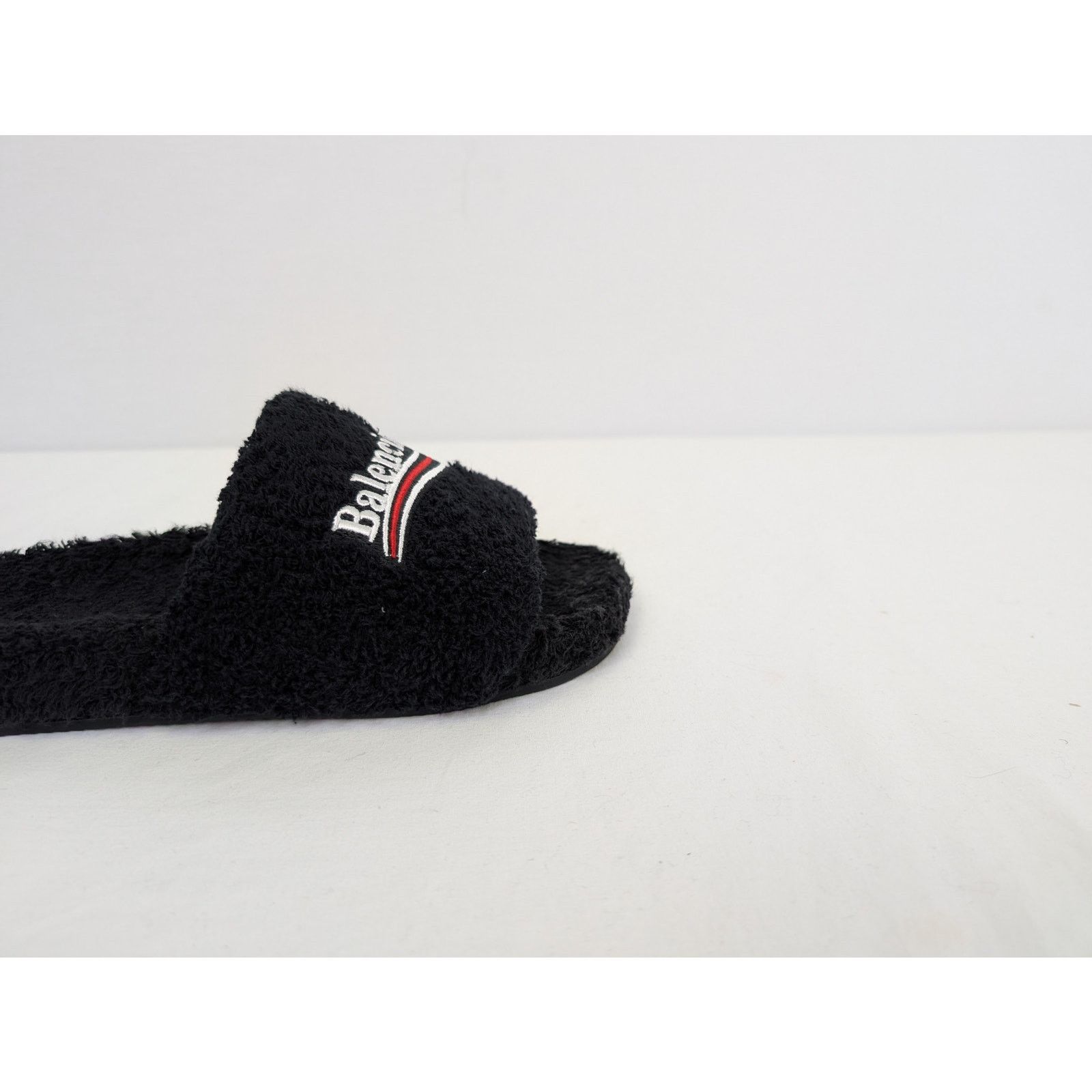 Balenciaga o1rshd1 /DUP/ Furry Slide Soft Towel Material Polite Slipper Size US 5 / EU 37 - 3 Thumbnail