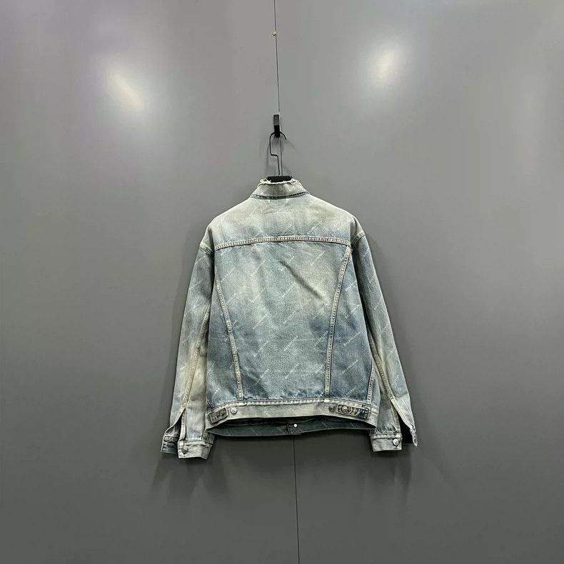 Balenciaga Balenciaga size 34 Bullet Logo Washed Denim Jacket Size XS / US 0-2 / IT 36-38 - 2 Thumbnail