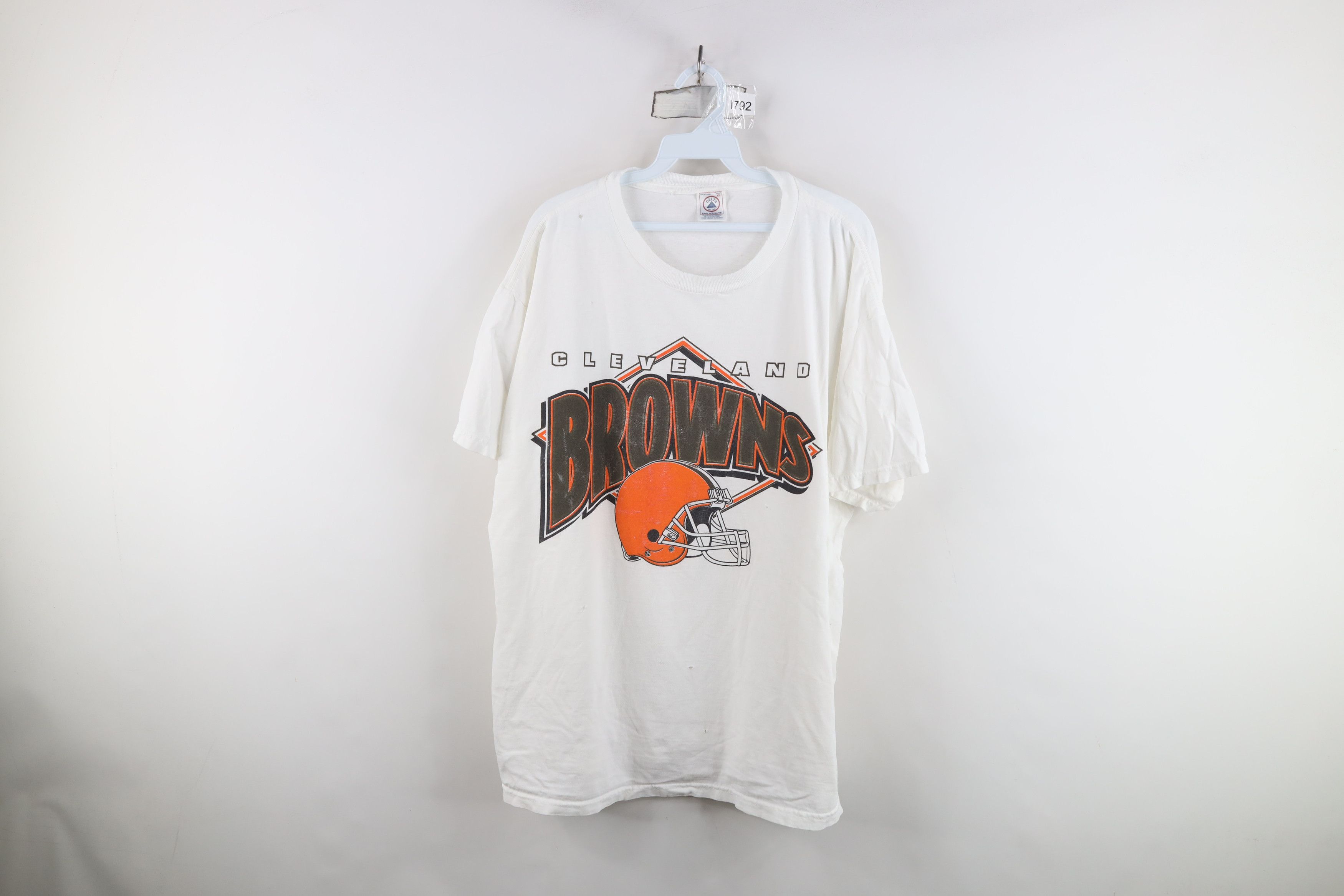Vintage Vintage 90s Cleveland Browns Football Short Sleeve T-Shirt Size US XL / EU 56 / 4 - 1 Thumbnail