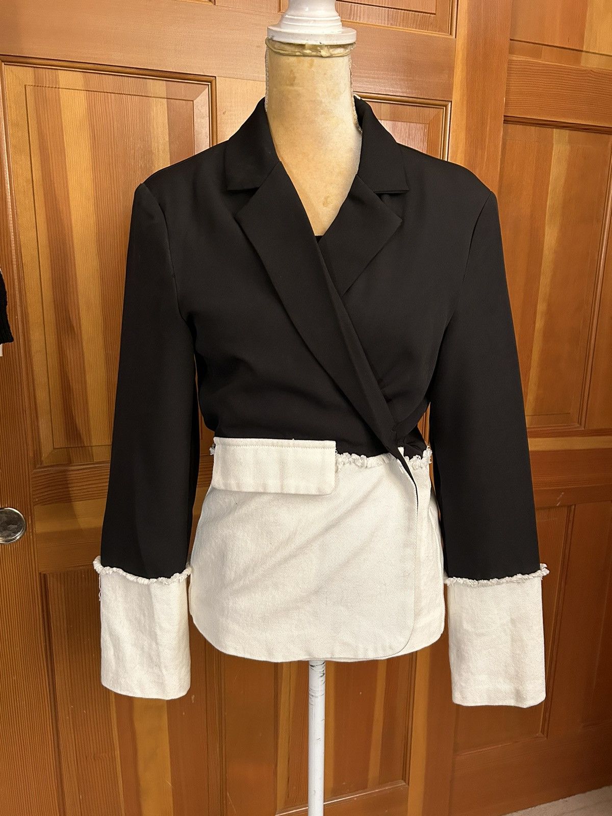 Designer × Other NWT, Lavishly Paris Women’s Limited Edition Fall Blazer Size S / US 4 / IT 40 - 8 Thumbnail