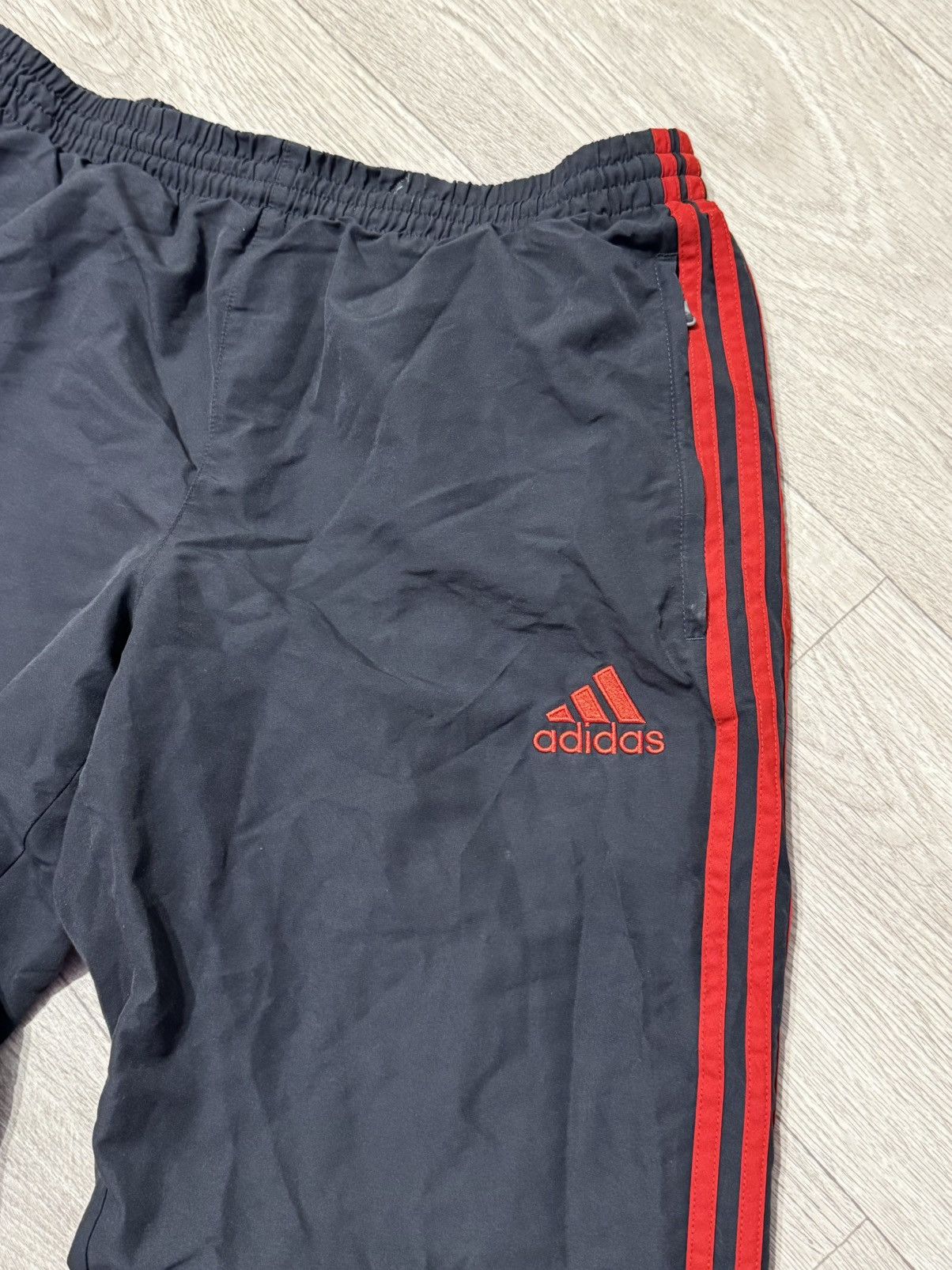Adidas 🔷Vintage Adidas Liverpool 2009/10 Nylon Track Pants🔷 Size US 34 / EU 50 - 5 Thumbnail