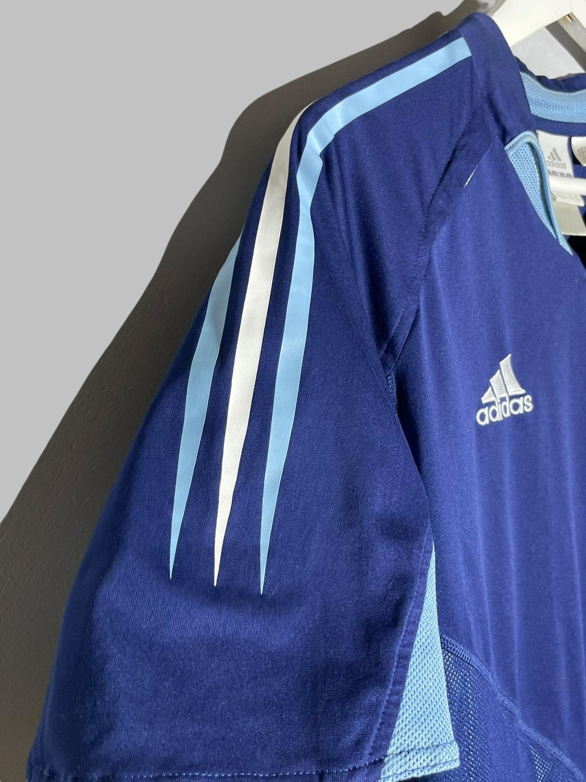 Adidas × Vintage National Team Argentina Adidas 2004 Away Vintage Jersey Size US M / EU 48-50 / 2 - 7 Thumbnail