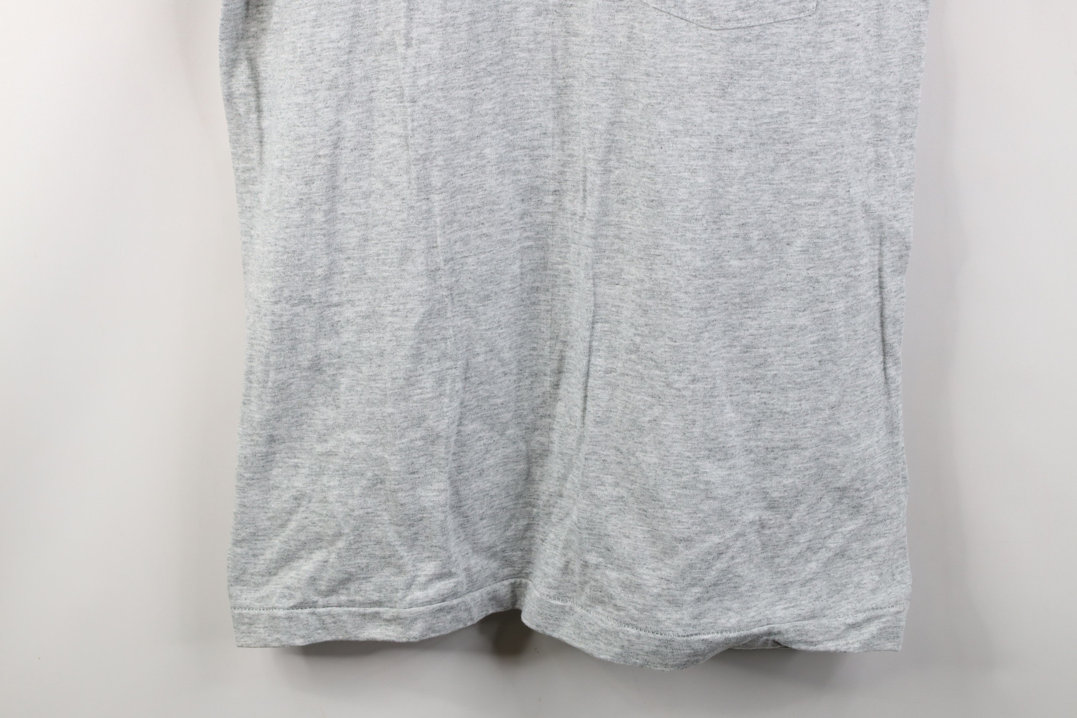 Vintage Vintage 90s Streetwear Short Sleeve Pocket T-Shirt Gray USA Size US L / EU 52-54 / 3 - 3 Thumbnail