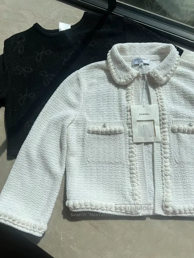 Chanel Chanel 25p white doll collar cardigan coat Size XS / US 0-2 / IT 36-38 - 2 Thumbnail