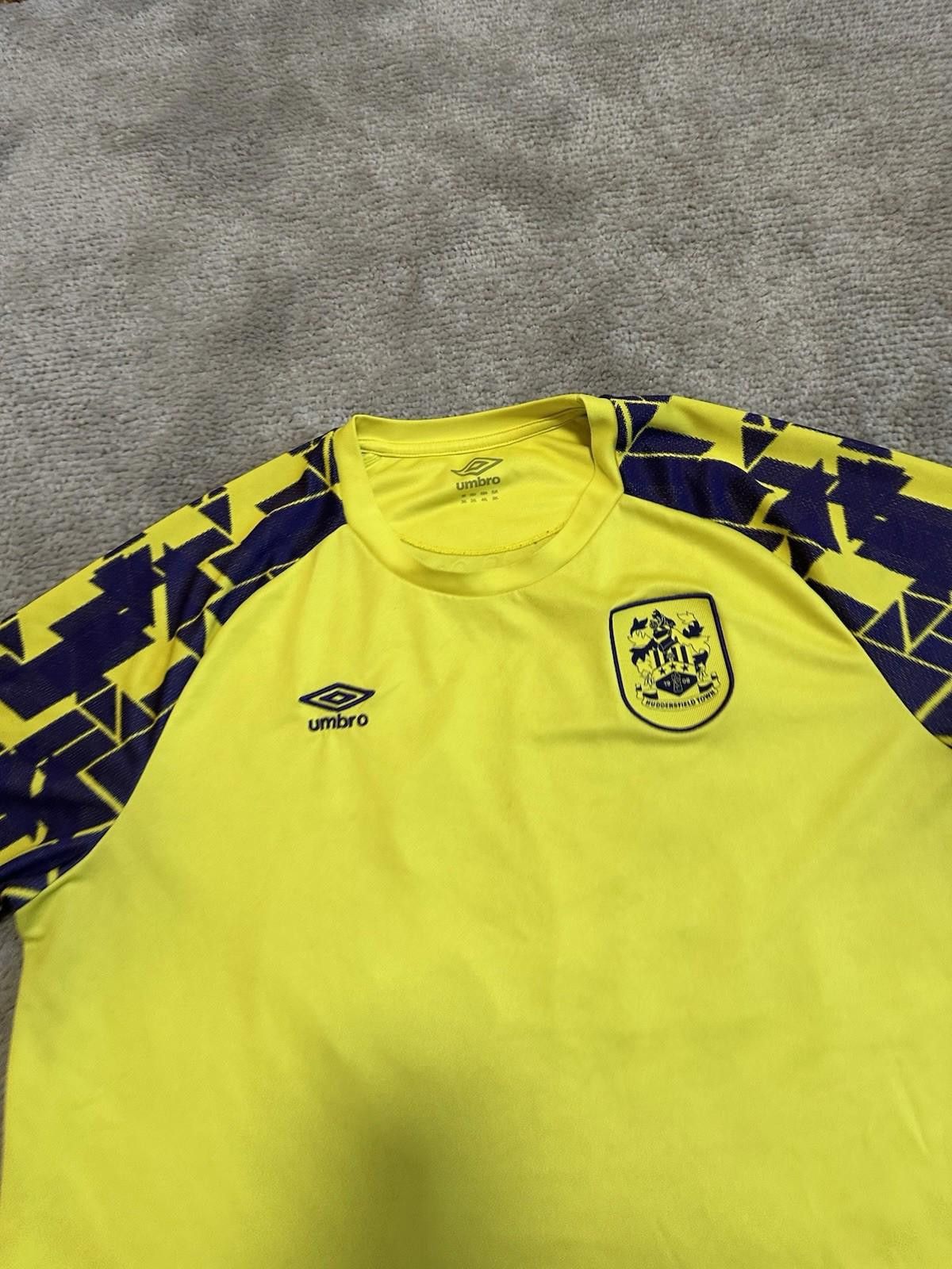 Umbro SHINDLER #26 Umbro Huddersfield 2020 Football Shirt Jersey Size US XXL / EU 58 / 5 - 3 Thumbnail
