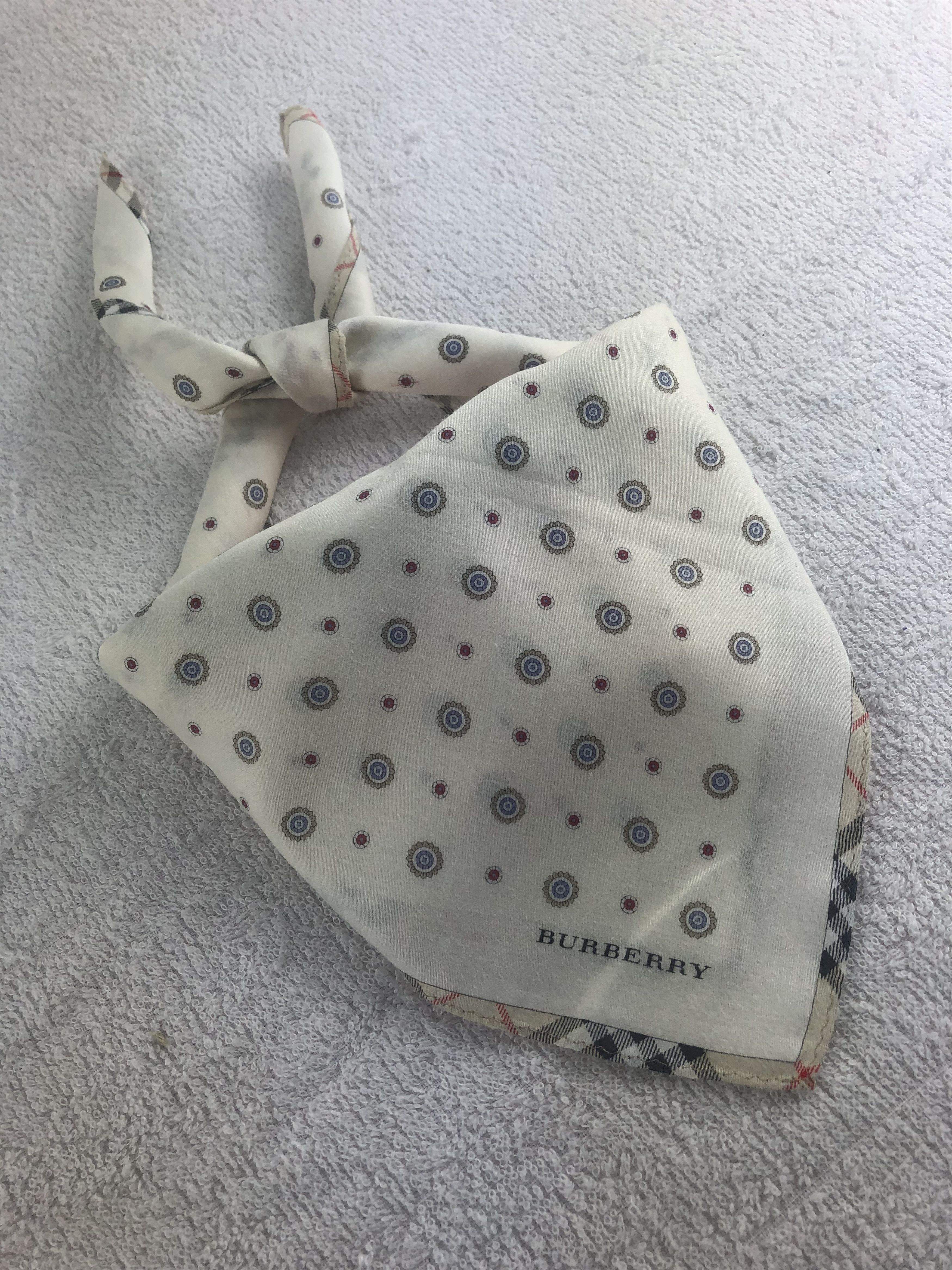 Burberry Burberry Handkerchief / Bandana / Neckerchief C265 Size ONE SIZE - 1 Thumbnail