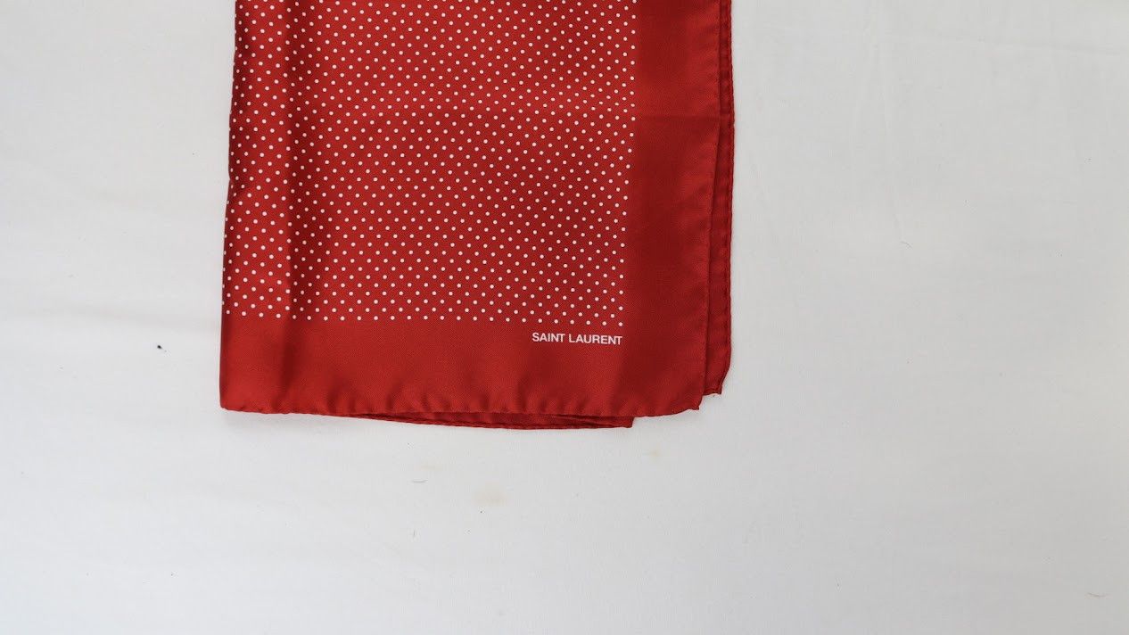 Saint Laurent Paris o1rshd1 Size: OS / Carre Pois Rouge Twill Scarf in Red Size ONE SIZE - 2 Thumbnail