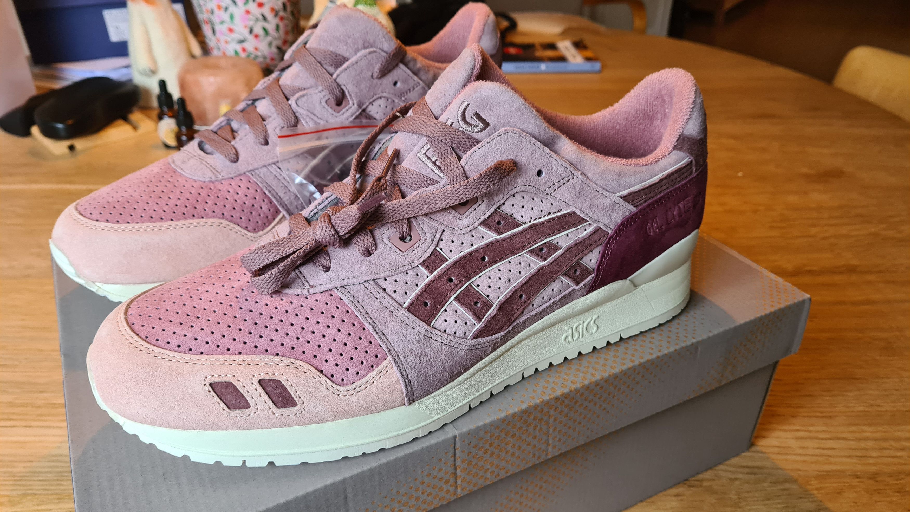 Asics × Kith × Ronnie Fieg Asics x Kith Gel Lyte III "By Invitation Only" Size US 12 / EU 45 - 1 Thumbnail
