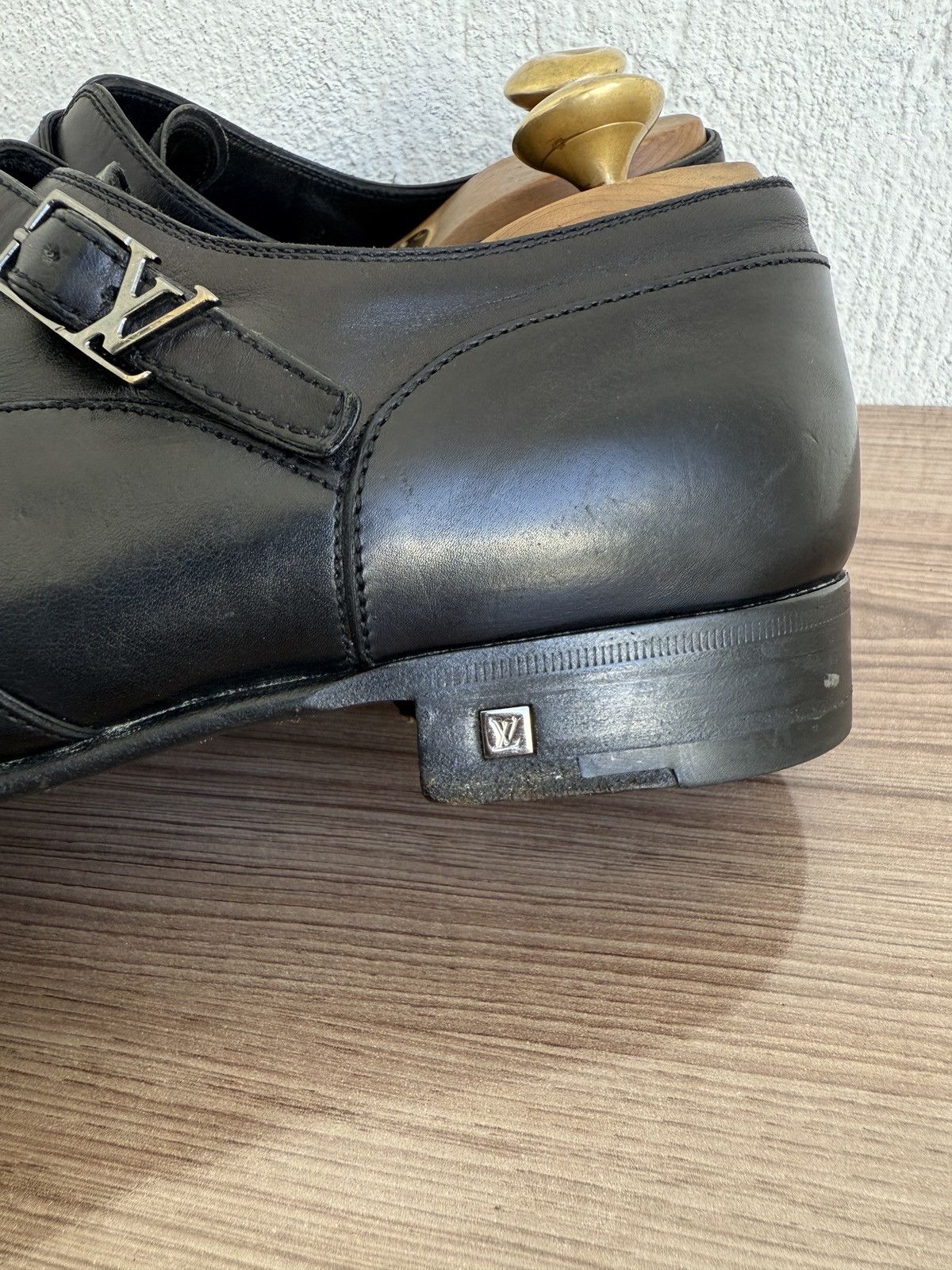Louis Vuitton Equinox lv logo derby Size US 9 / EU 42 - 11 Thumbnail