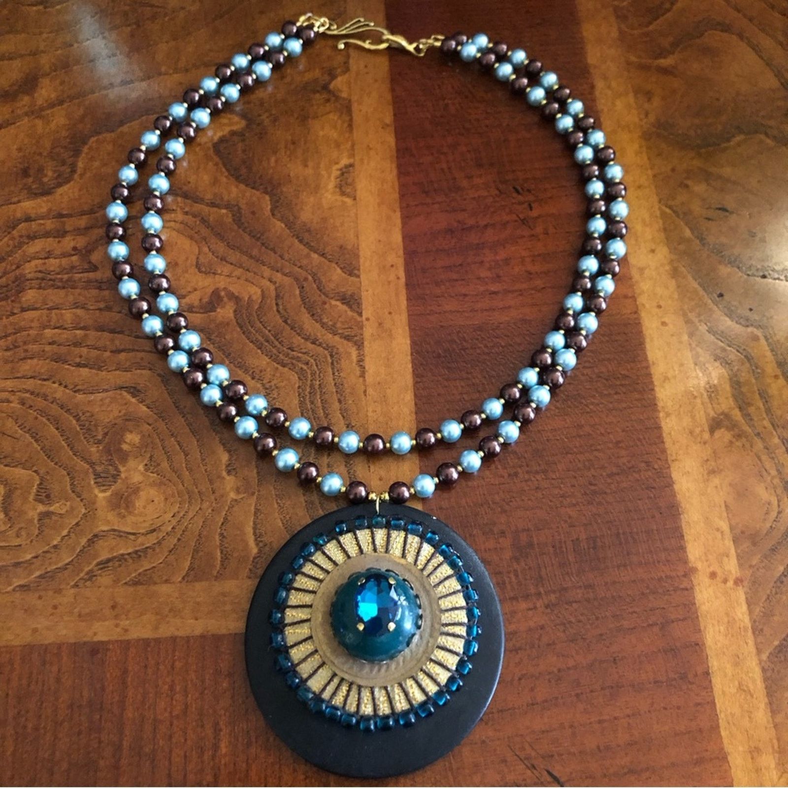 Handmade Handcrafted repurpose amulet Pearl necklace Size ONE SIZE - 8 Thumbnail