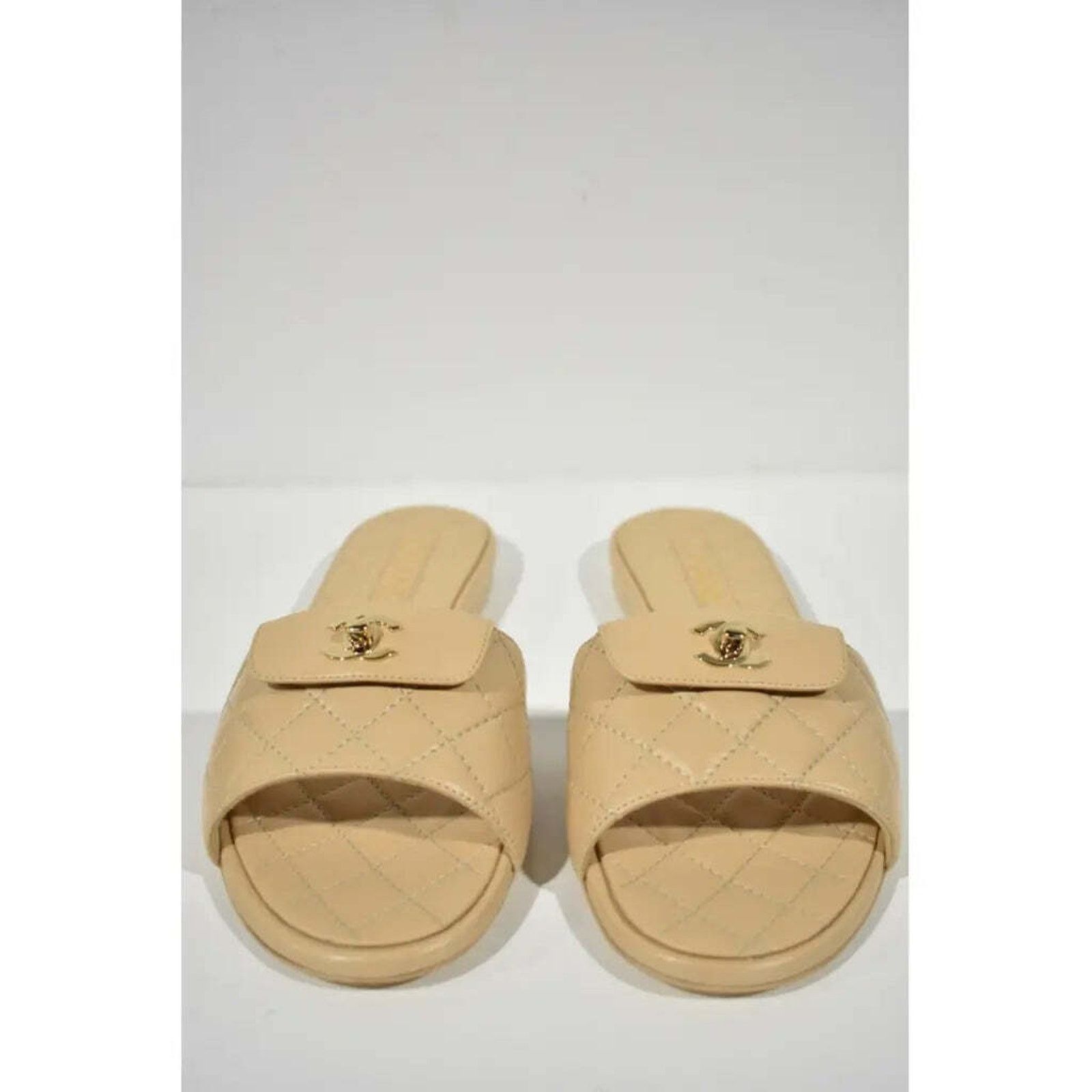 Chanel Chanel REV Beige Turnlock Quilted Gold CC Logo Mules Size US 5 / IT 35 - 8 Thumbnail