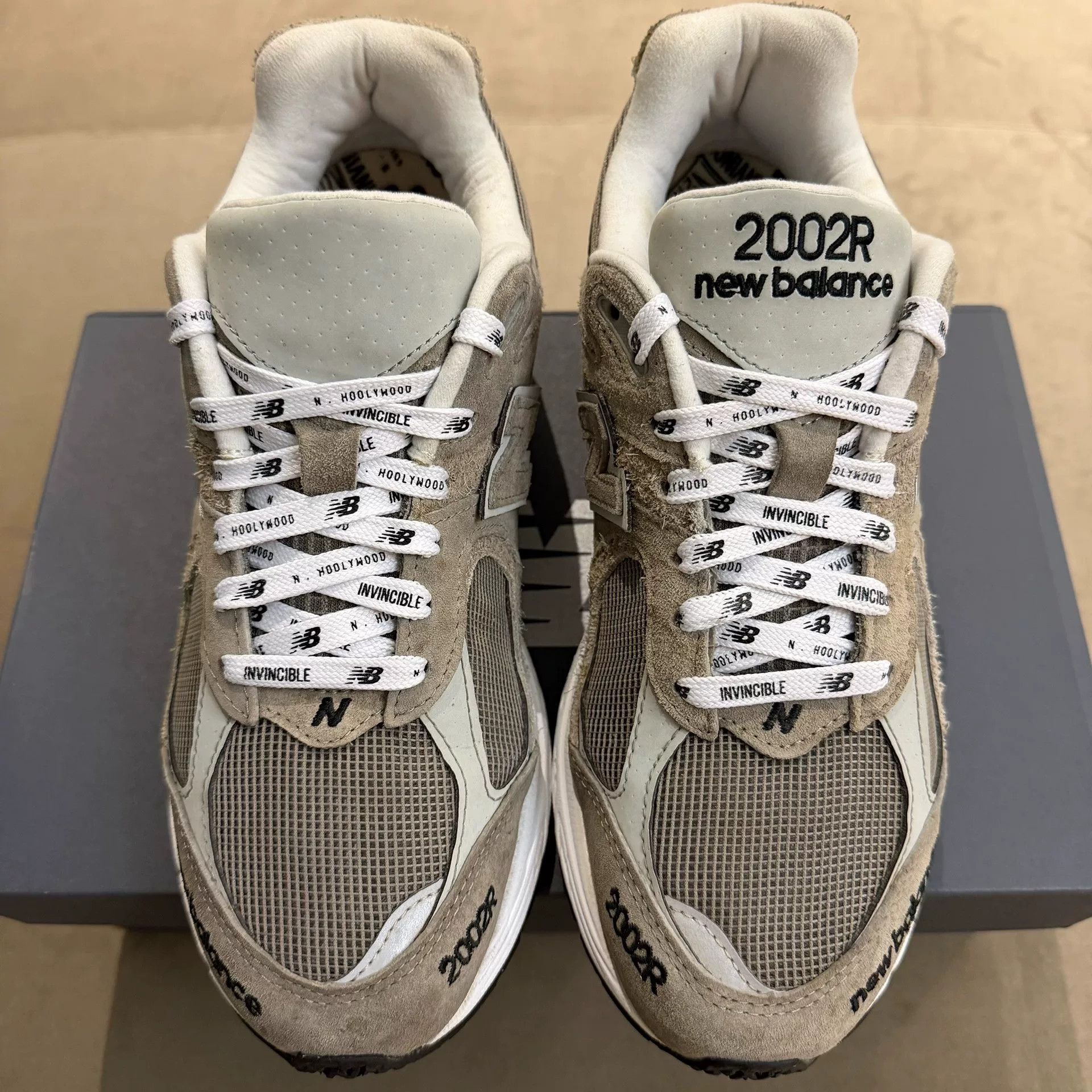 New Balance N.HOOLYWOOD x Invincible x New Balance 2002R Size US 8.5 / EU 41-42 - 1 Thumbnail