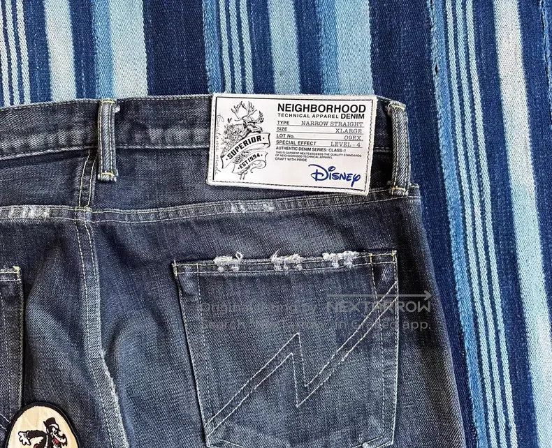 Neighborhood Neighborhood size XL Disney Collaboration Patch Knife Wash Size US 27 - 6 Thumbnail