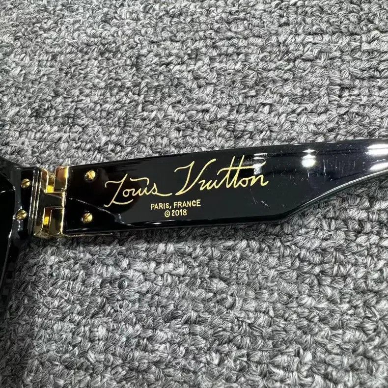 Louis Vuitton Louis Vuitton Millionaire Sunglasses Size ONE SIZE - 7 Thumbnail