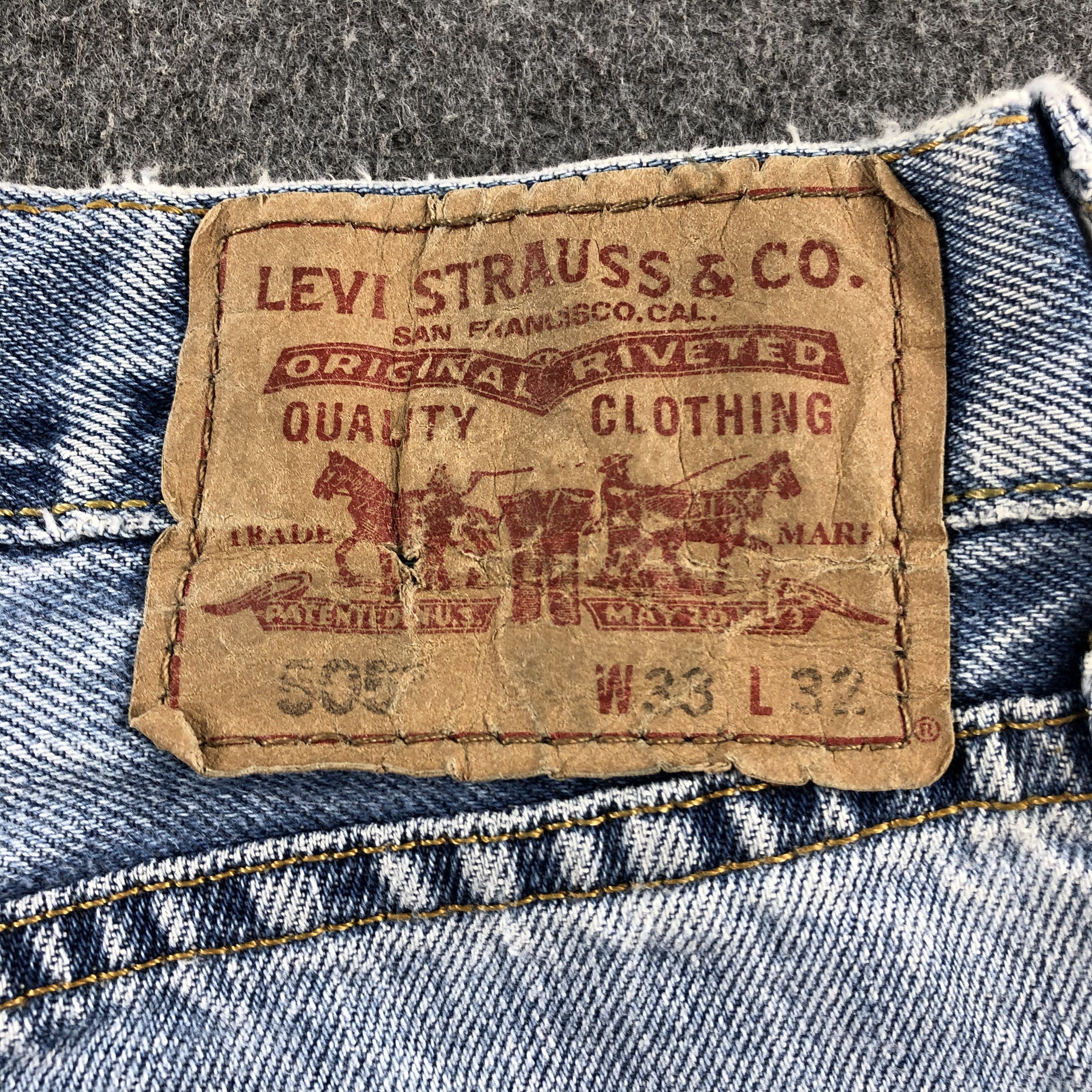 Levi's Vintage Blue Wash Levis 505 Jeans-J2457 Size US 33 - 5 Thumbnail