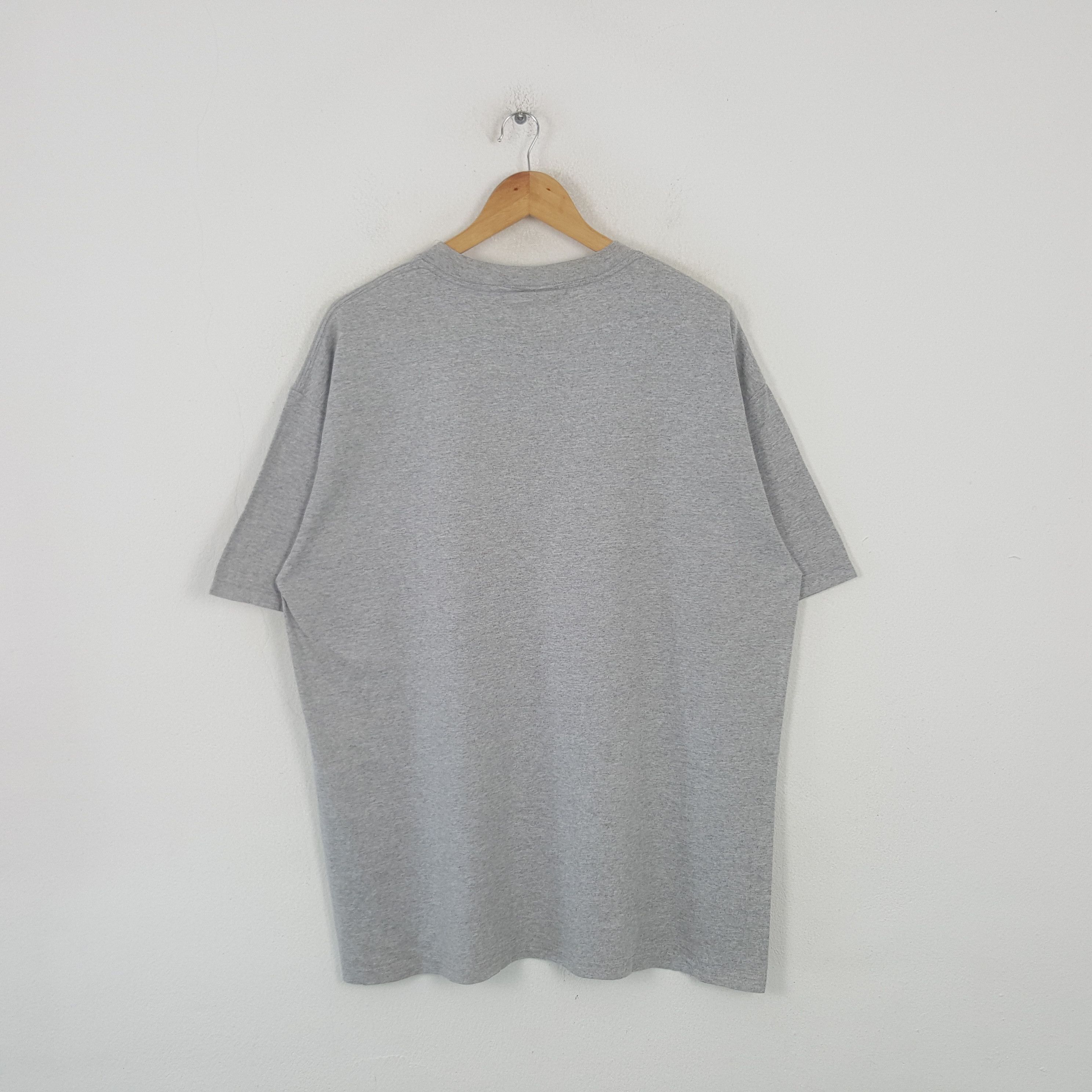 Universal Studios Vintage Universal Studio Japan Extra Terrestrial Tshirt RR13 Size US XL / EU 56 / 4 - 3 Thumbnail