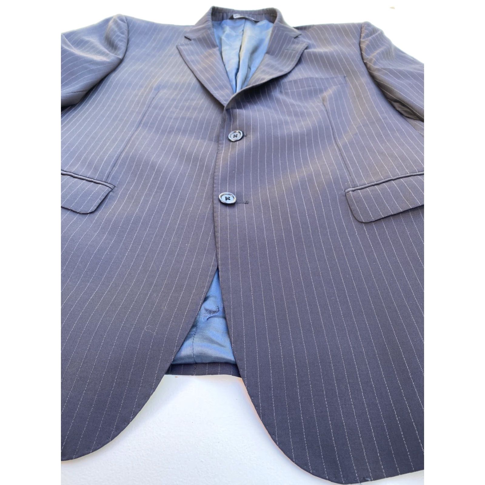 Ermenegildo Zegna Ermenegildo Zegna Wool Sport Coat Jacket Navy Striped 44R Italy Men’s Size 44 Regular Front Two-Button Four-Button Vented Classic Style Jacket Size US S / EU 44-46 / 1 - 4 Thumbnail