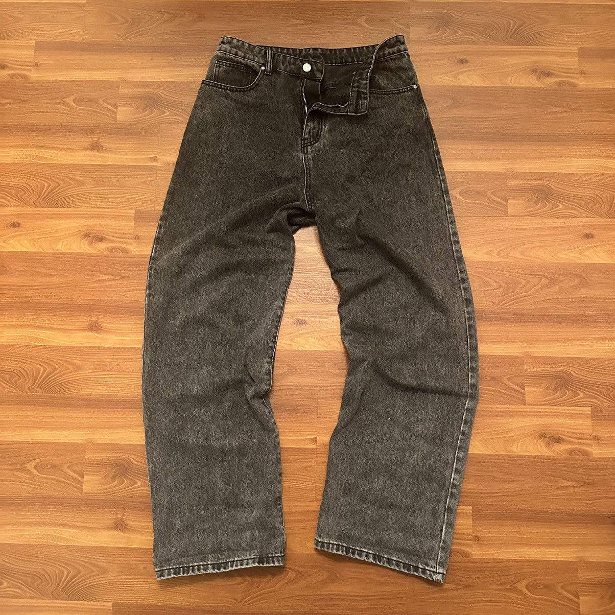 LAX, baggy denim (junkyard) | BASKETCASE