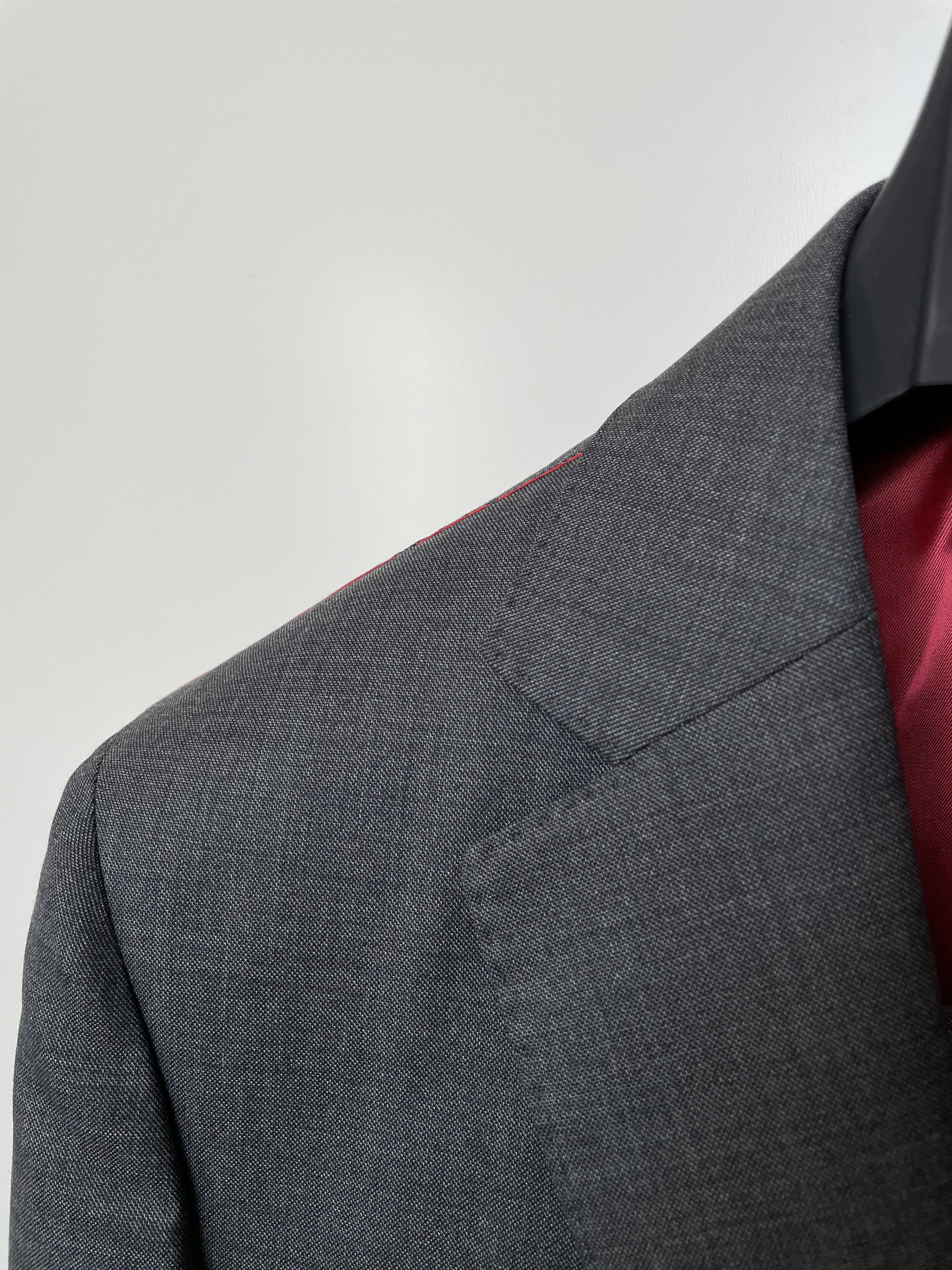 Suitsupply NWT Suitsupply dark grey super 150 suit, size 36R\EU46 Size 36R - 2 Thumbnail