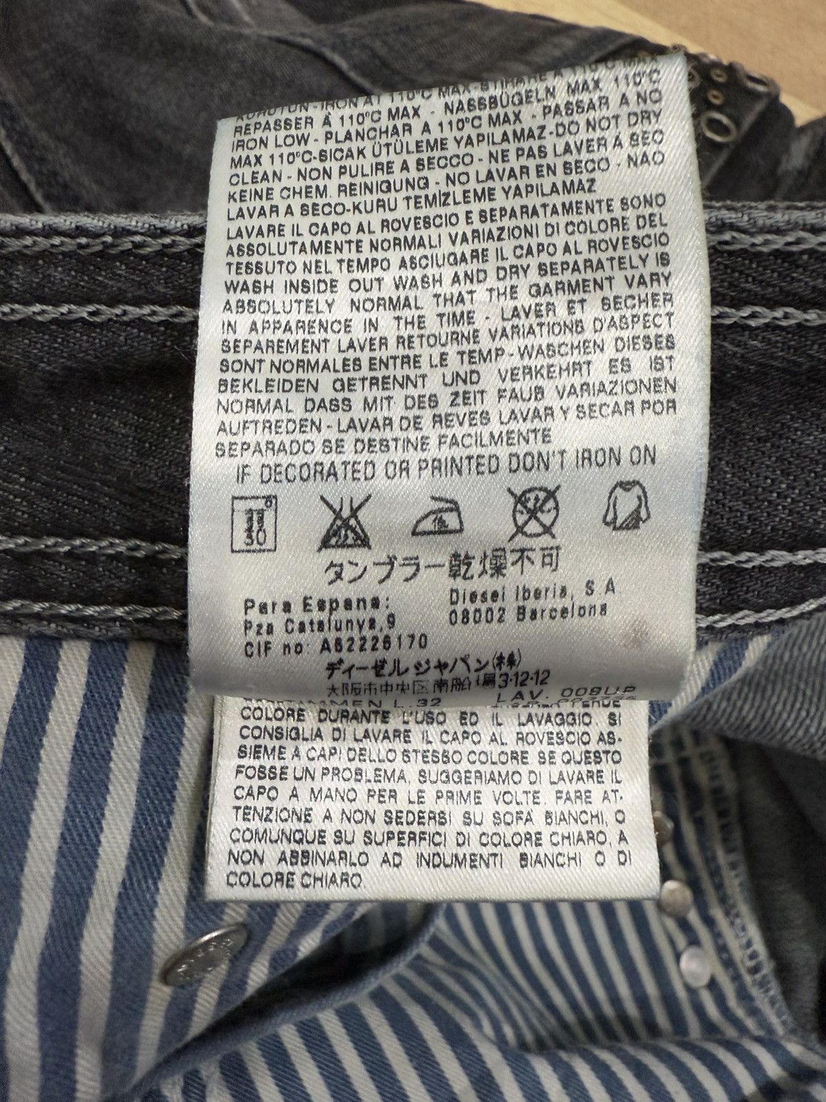Diesel DIESEL TIMMEN DISTRESSED JEANS STYLE Size US 32 / EU 48 - 14 Thumbnail