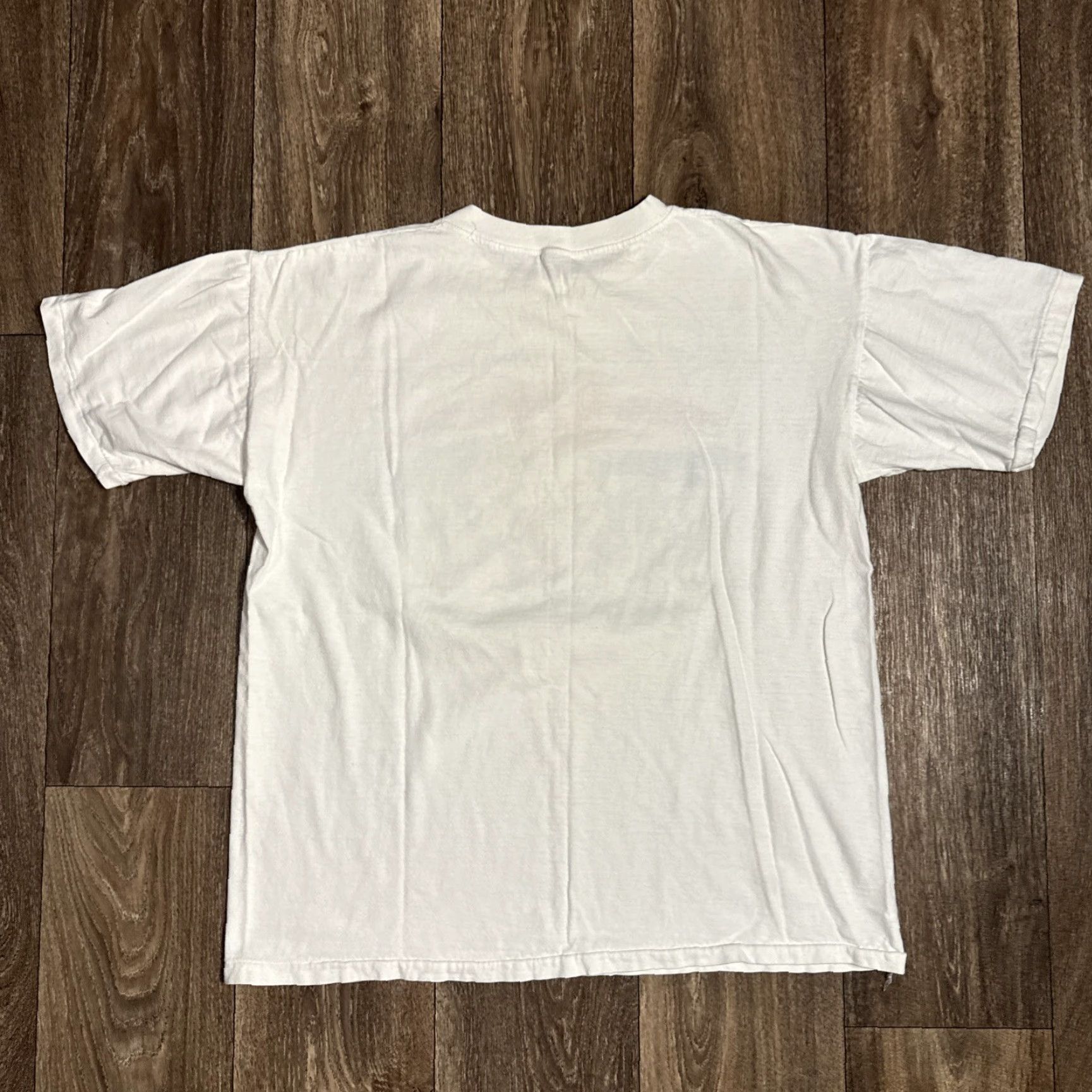 Vintage VINTAGE Great Smoky Mountains Nature Black Bear White T-Shirt L Men White 90s Bears Shirt Mens Size US L / EU 52-54 / 3 - 7 Thumbnail